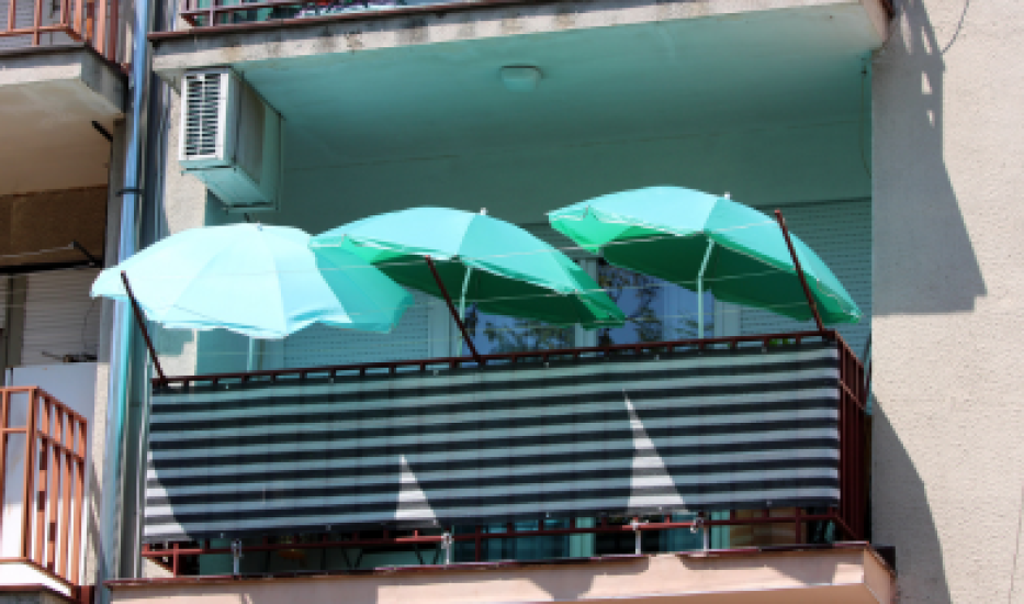 Jak ochránit balkon před sousedem