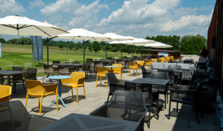 Zahradní nábytek HoReCa - Trendy pro letní sezónu 2024