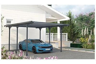 Jaký je rozdíl mezi pevným a komůrkovým polykarbonátem?