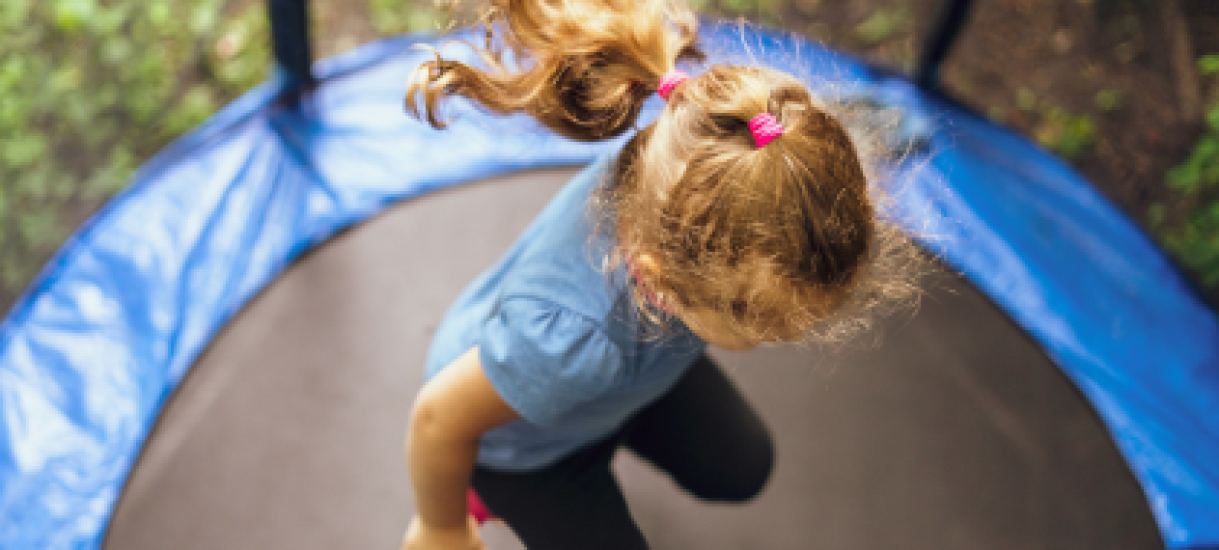 Jak vybrat správnou trampolínu pro vaše dítě?