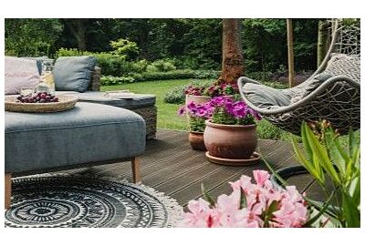 Nejmodernější zahradní dekorace a aranžmá v roce 2025