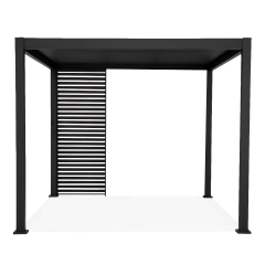 Antracitový žaluziový panel Gutroof Premium 93 cm namontovaný na boční straně černé kovové pergoly