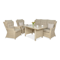 Zahradní sestava Bjørkka Trivento Dining 3 Beige se stolem, dvěma křesly a pohovkou s béžovými poduškami na bílém pozadí