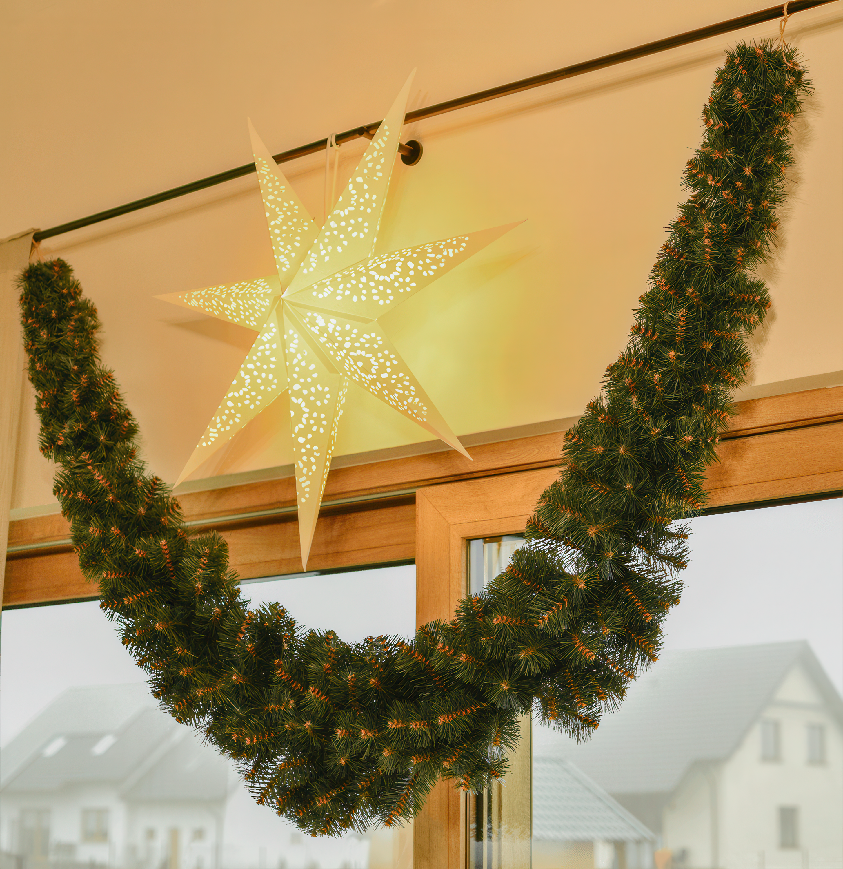 Smrkový věnec COMET, délka 400 cm