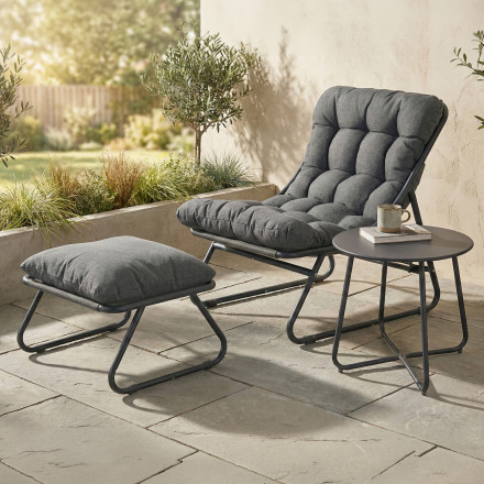 Zahradní set Bjørkka VISTA RELAX PLUS Dark Grey s křeslem, podnožkou a stolkem na terase