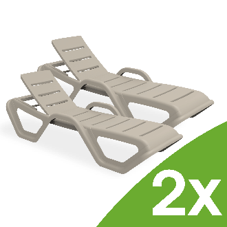 Sada 2 zahradních lehátek Bjørkka Monoblock Taupe v barvě taupe s grafikou označující počet kusů v balení