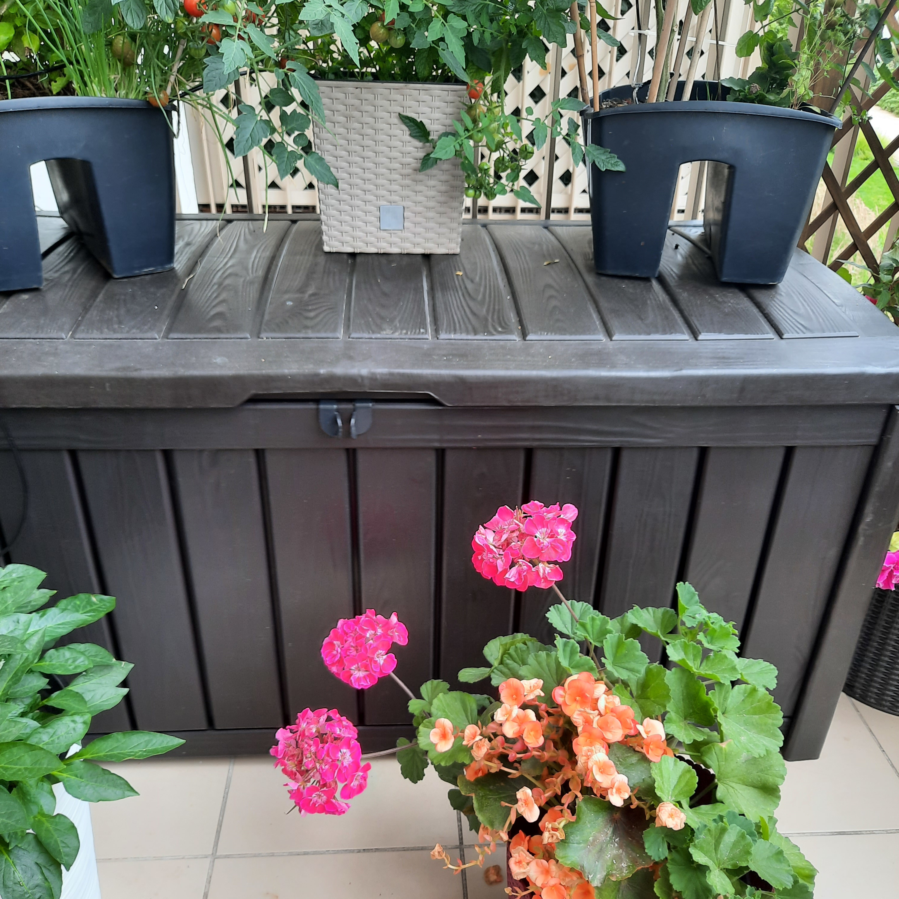 Zahradní úložný box Keter Glenwood 390 l hnědý fotografie realizace 1