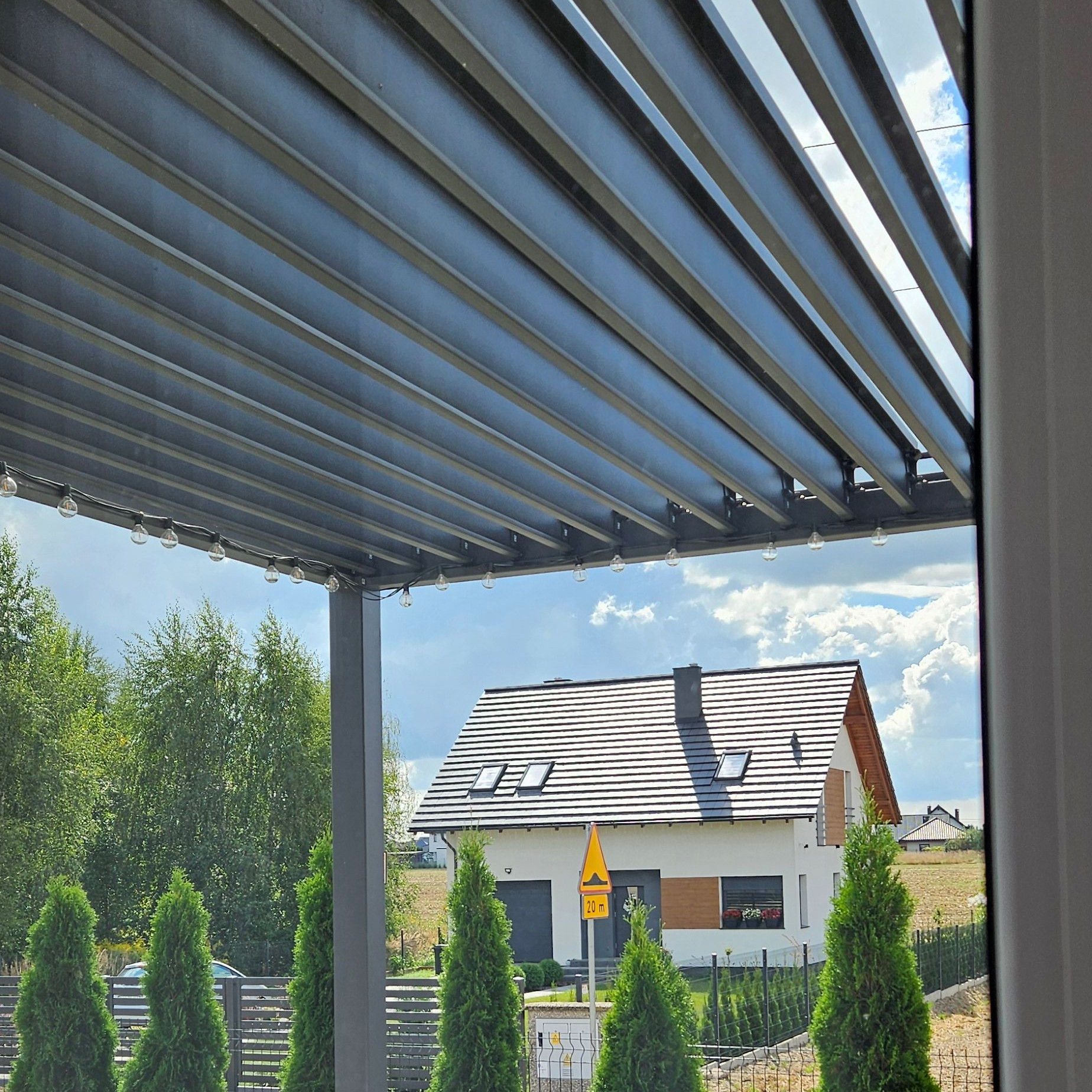 Hliníková pergola Gutroof Premium 3x4 m antracit fotografie realizace 10