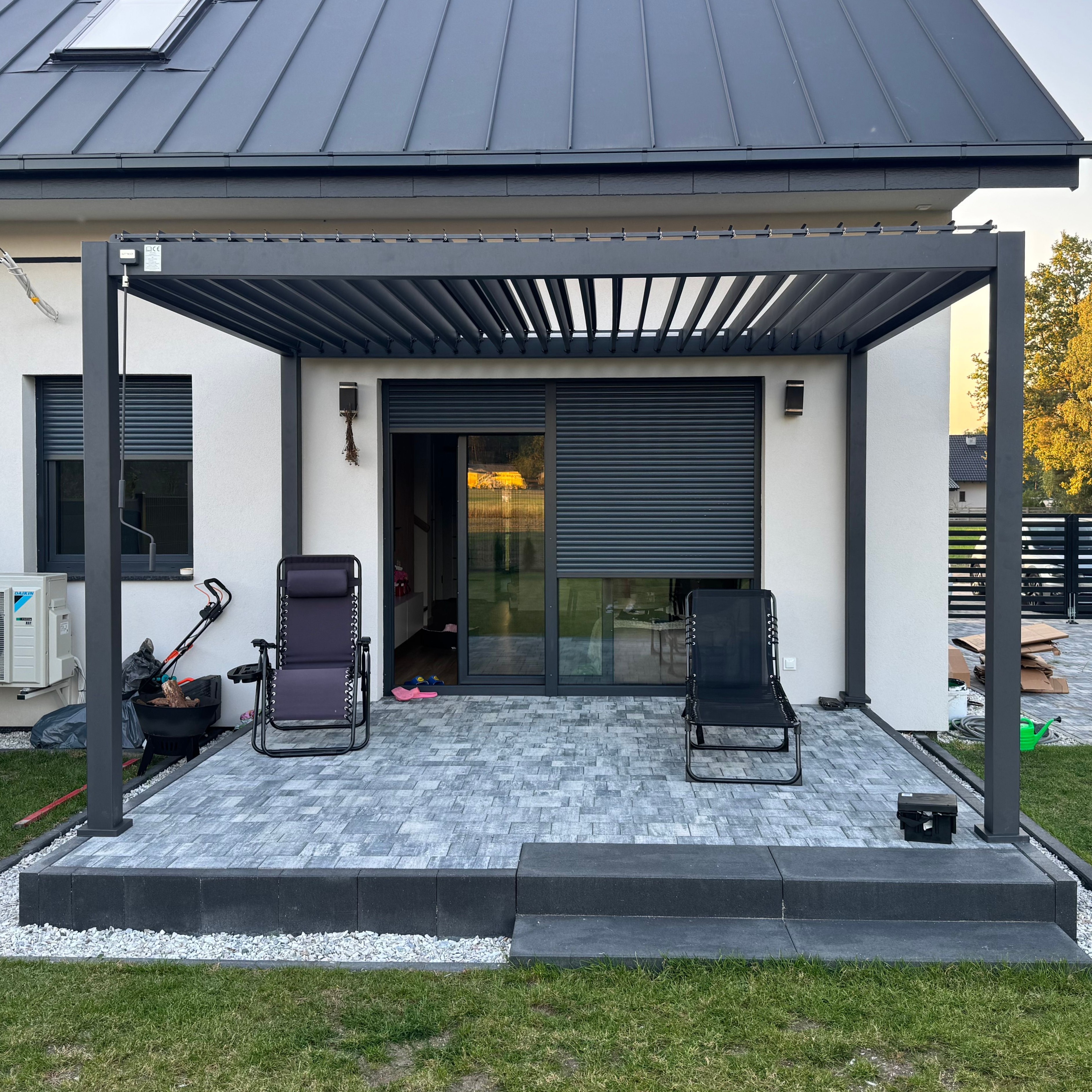 Hliníková pergola Gutroof Premium 3x4 m antracit fotografie realizace 16