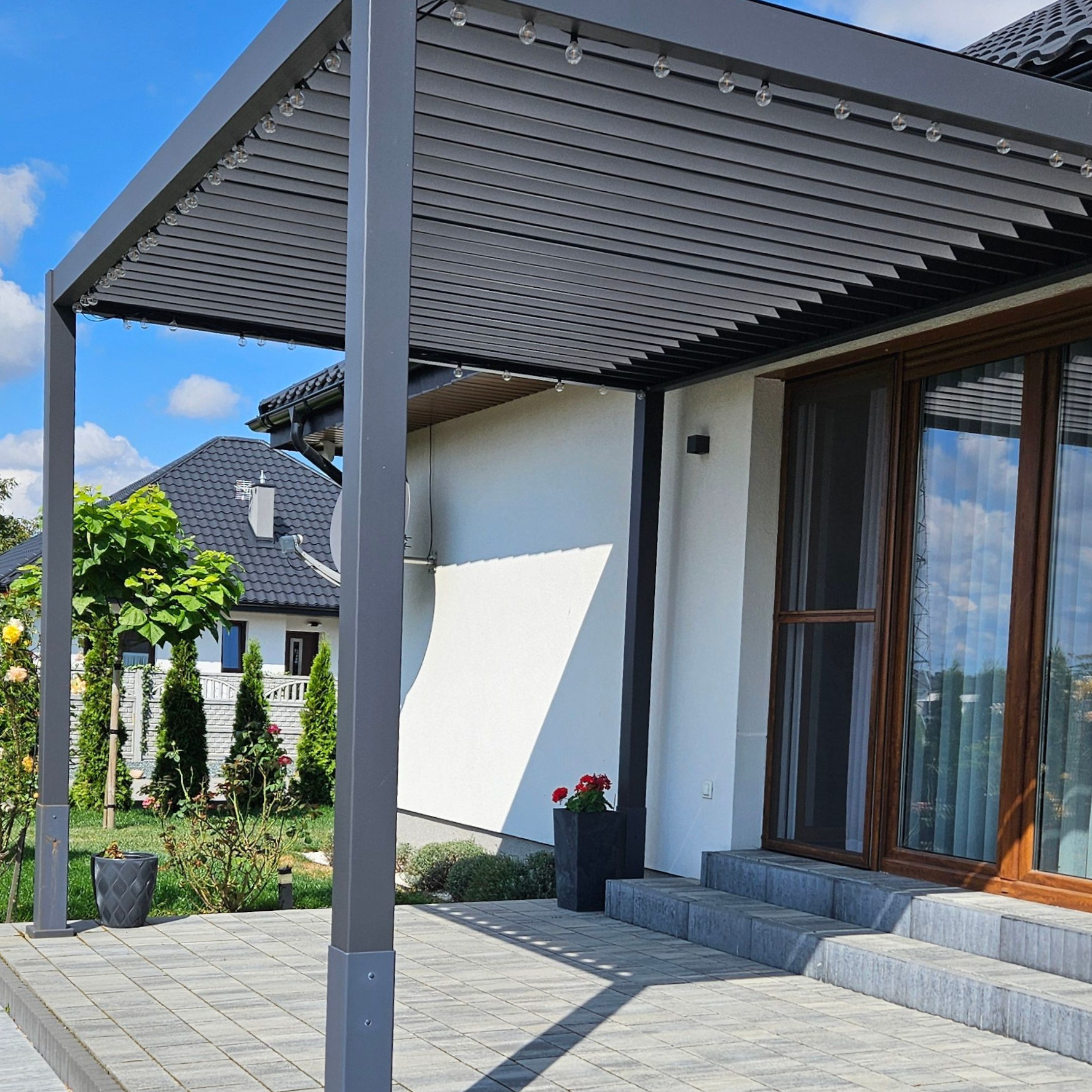 Hliníková pergola Gutroof Premium 3x4 m antracit fotografie realizace 9