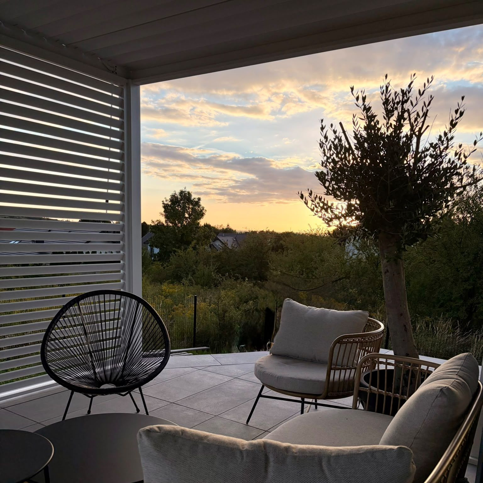 Hliníková pergola Gutroof Premium 3x4 m bílá fotografie realizace 12