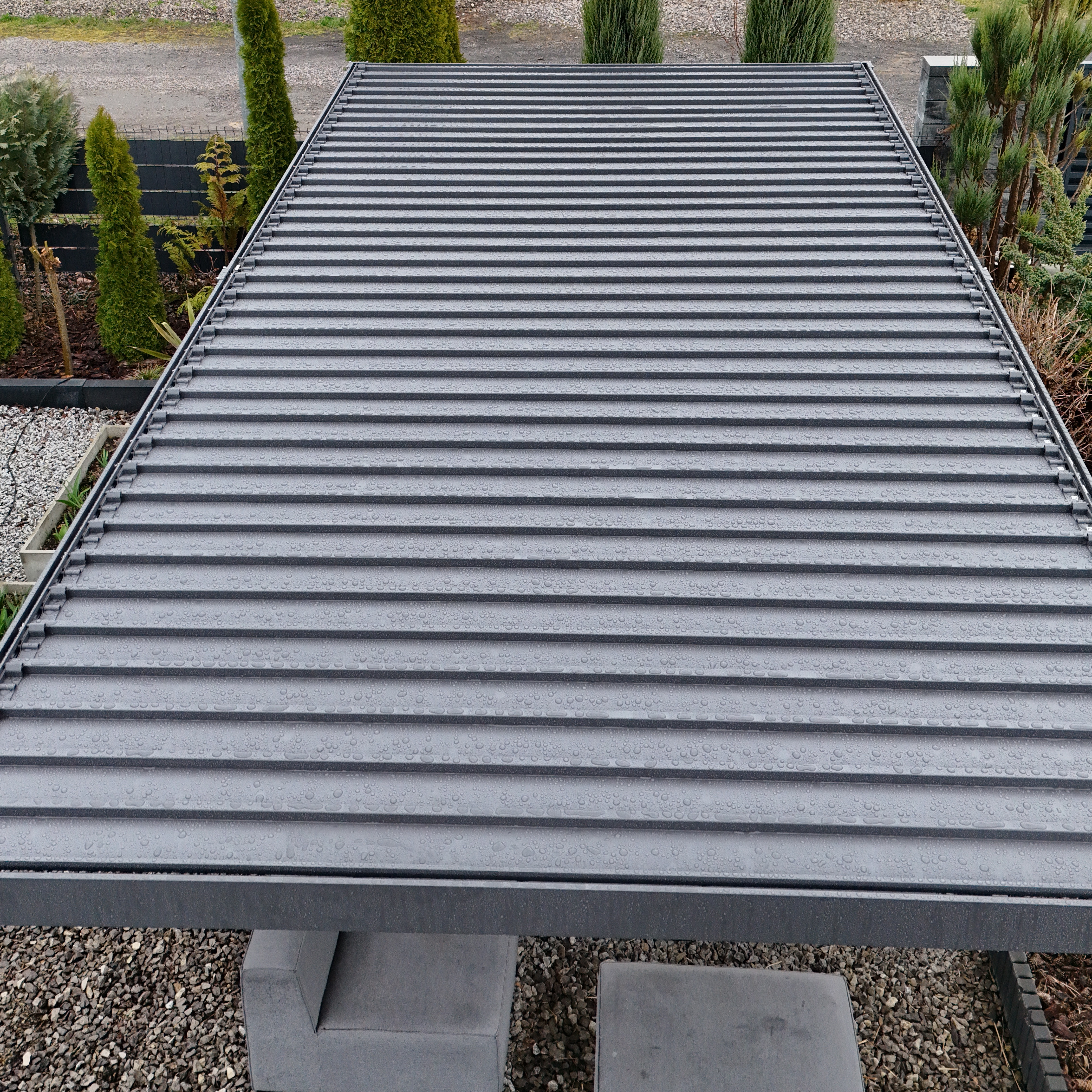 Hliníková pergola Gutroof Premium 3x6 m antracit fotografie realizace 7