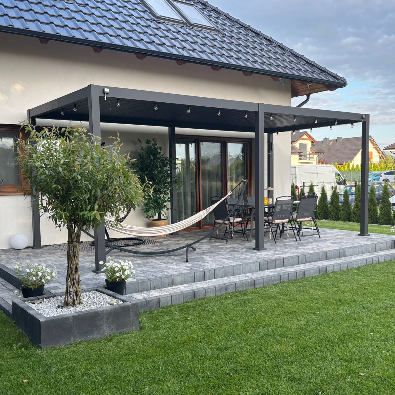 Hliníková pergola Gutroof Premium 3x6 m antracit fotografie realizace 1