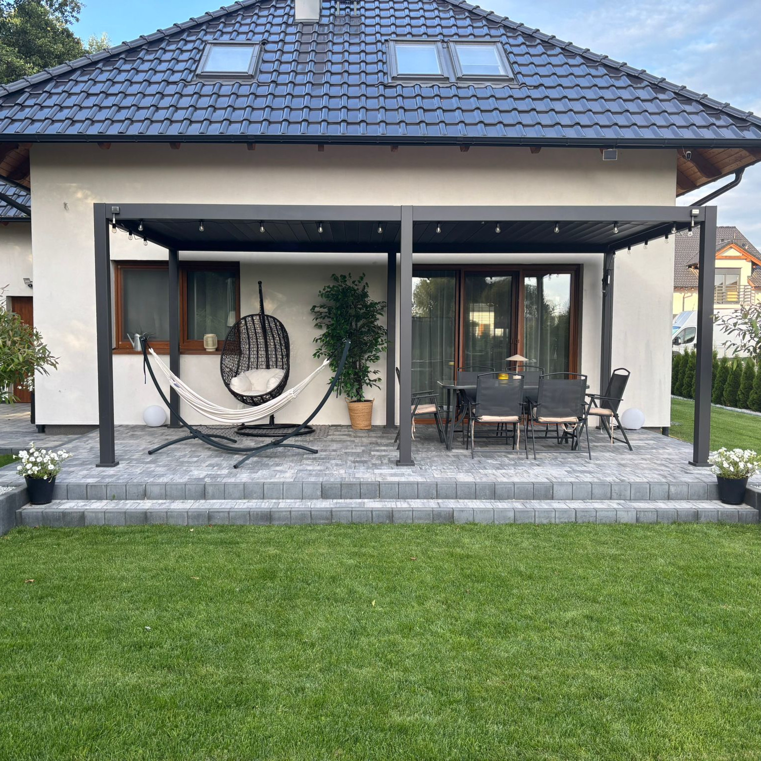 Hliníková pergola Gutroof Premium 3x6 m antracit fotografie realizace 5
