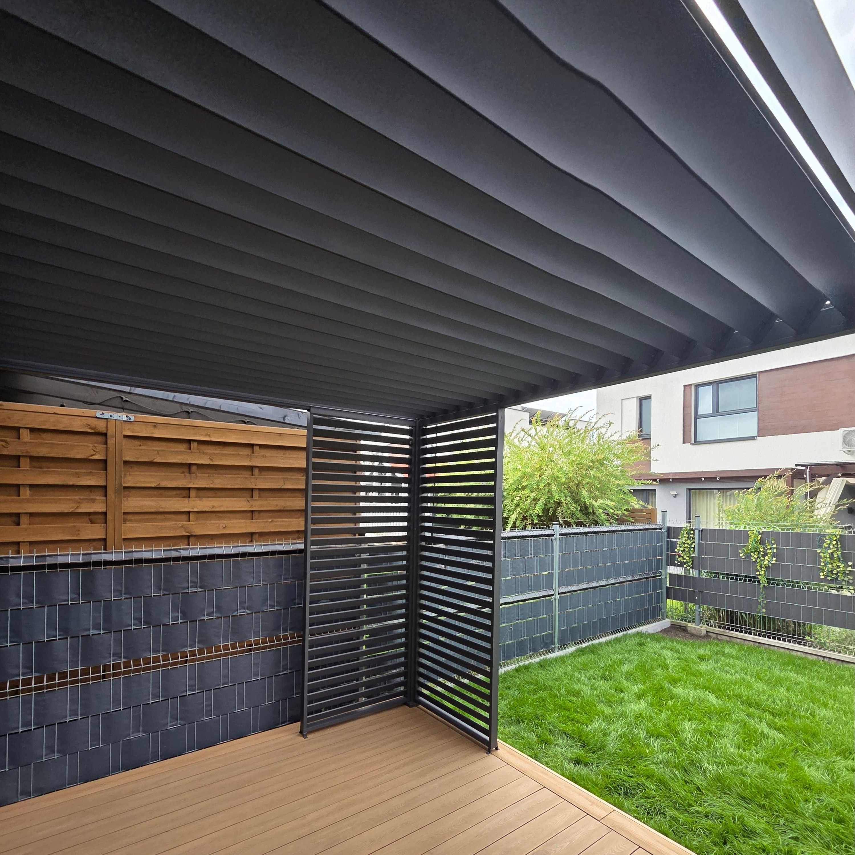 Hliníková pergola Gutroof Premium 3x6 m antracit fotografie realizace 10
