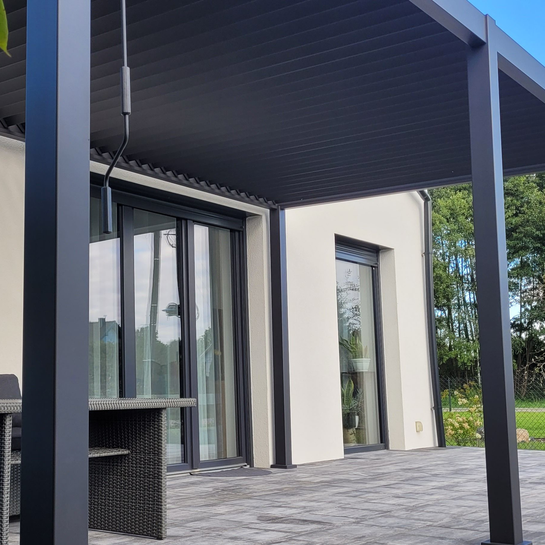 Hliníková pergola Gutroof Premium 3x6 m antracit fotografie realizace 14