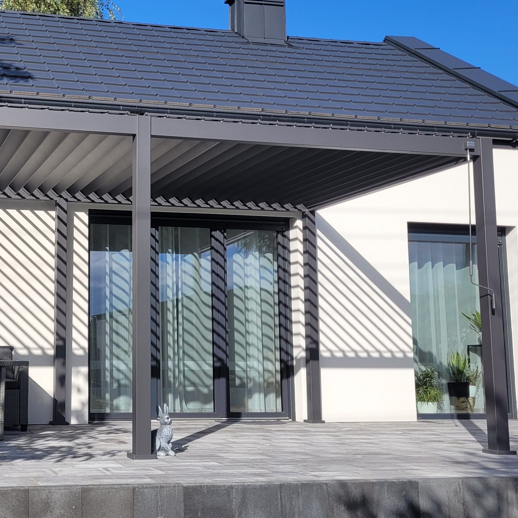 Hliníková pergola Gutroof Premium 3x6 m antracit fotografie realizace 20