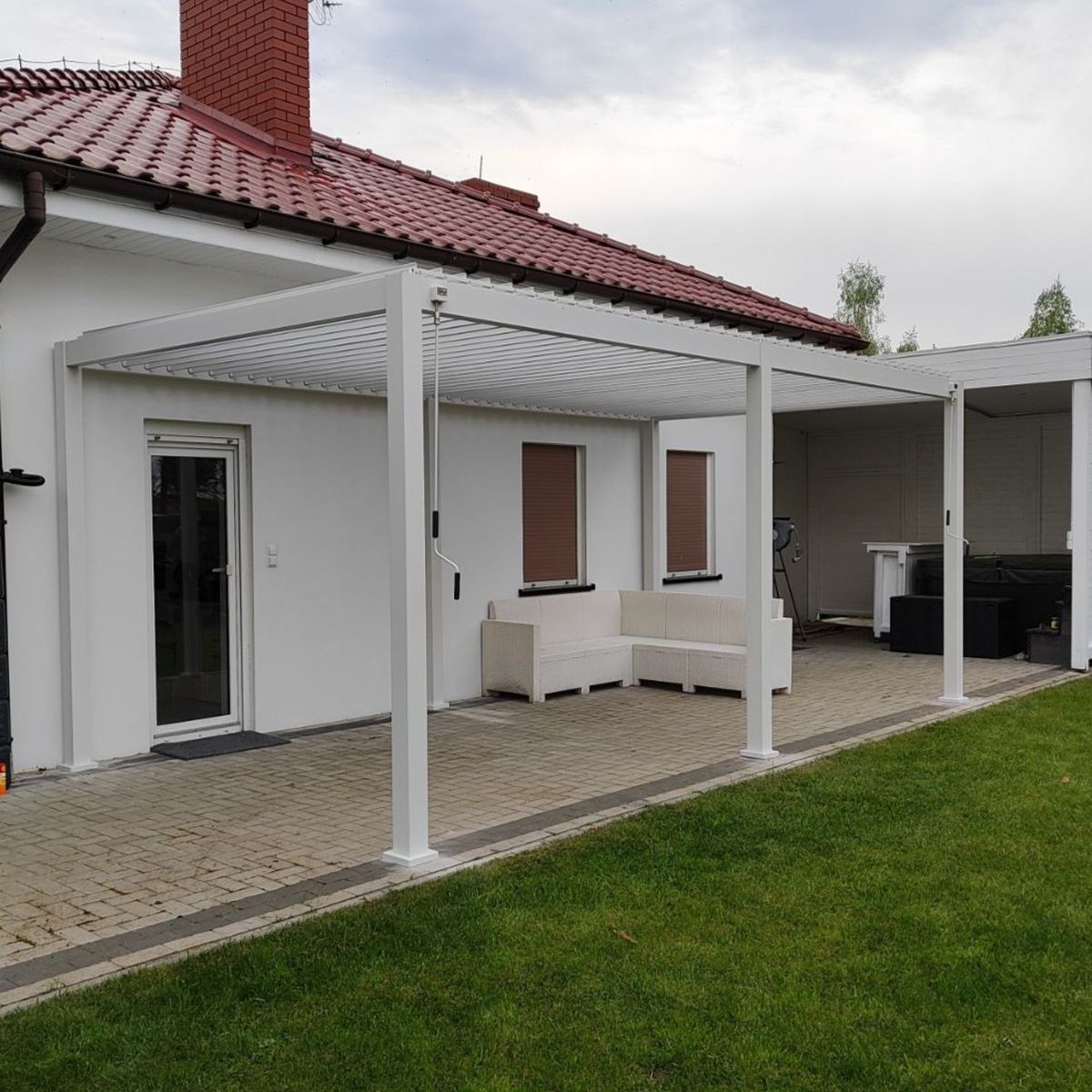 Hliníková pergola Gutroof Premium 3x6 m bílá fotografie realizace 14