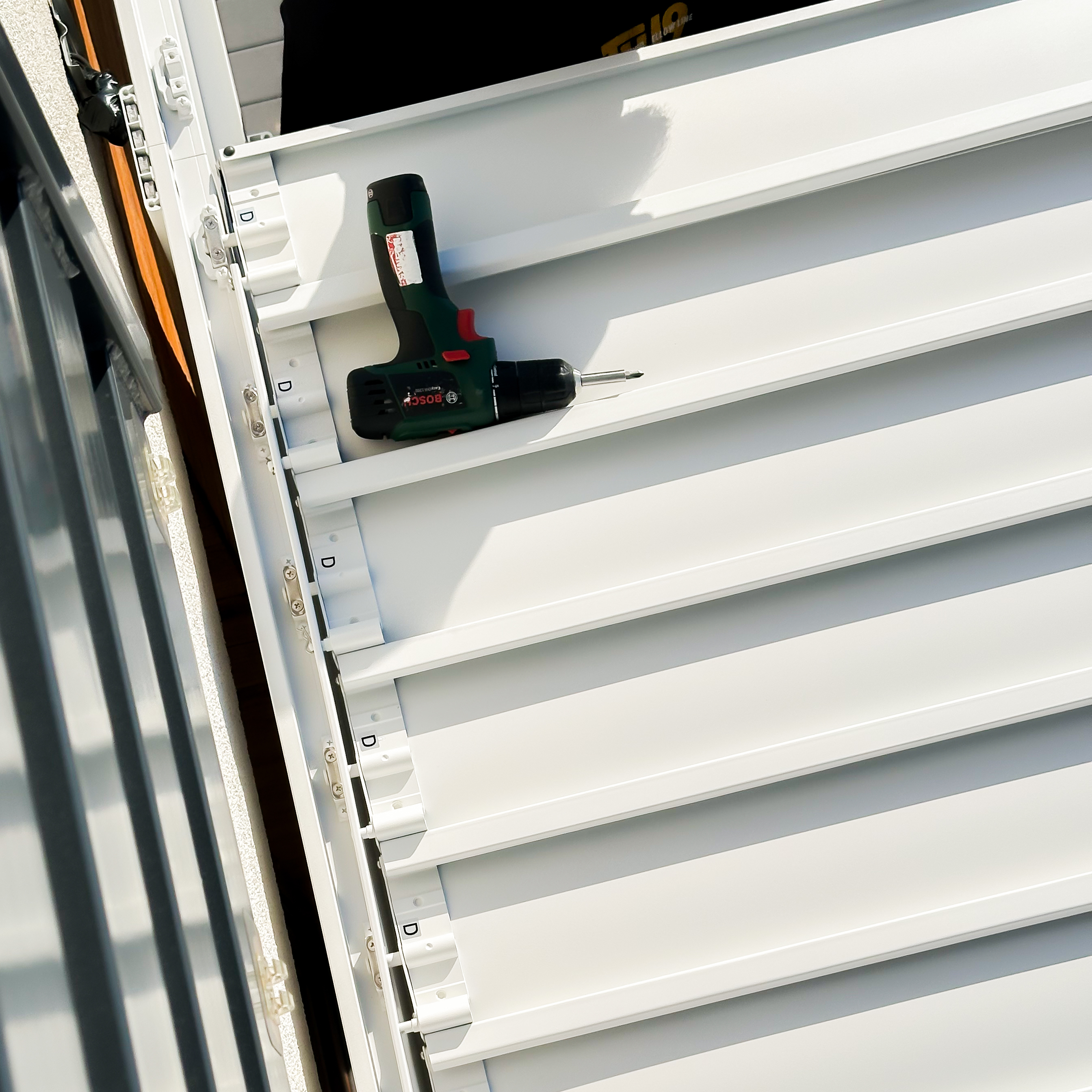 Hliníková pergola Gutroof Premium 3x6 m bílá fotografie realizace 3