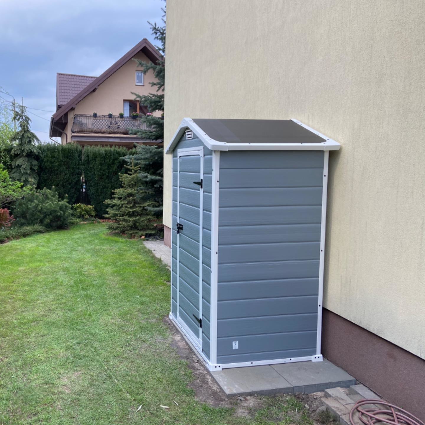 Plastový zahradní domek Keter Manor 4x3 S fotografie realizace 6