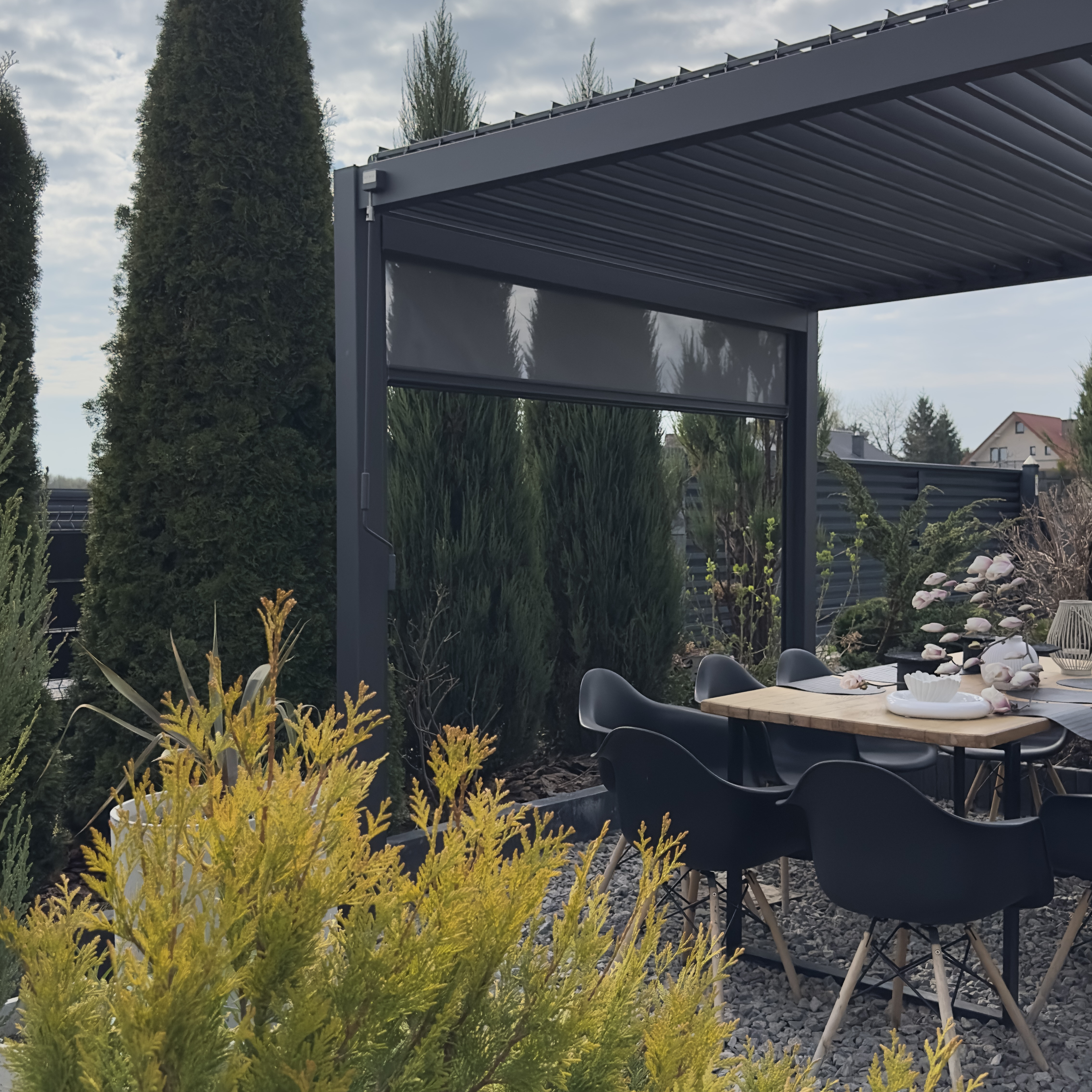 Roleta pro pergoly Gutroof Premium 3 m antracit fotografie realizace 2
