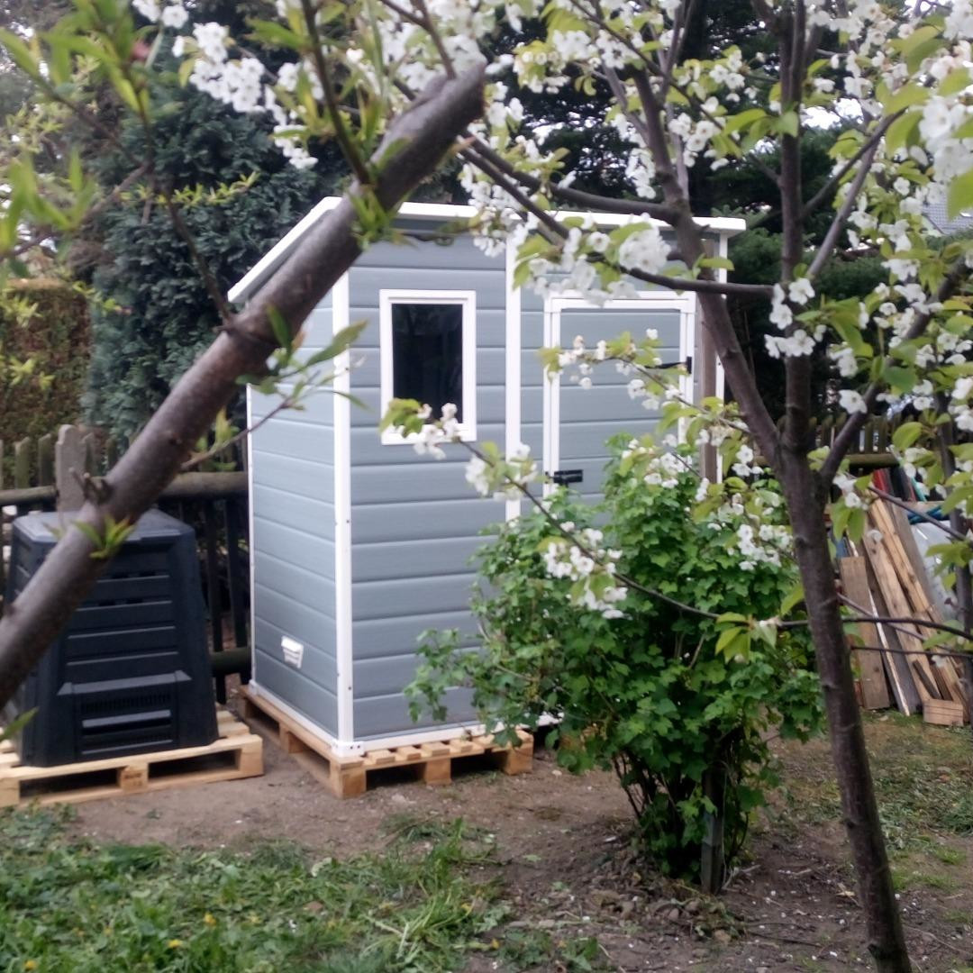 Plastový zahradní domek Keter Manor Pent 6x4 fotografie realizace 2