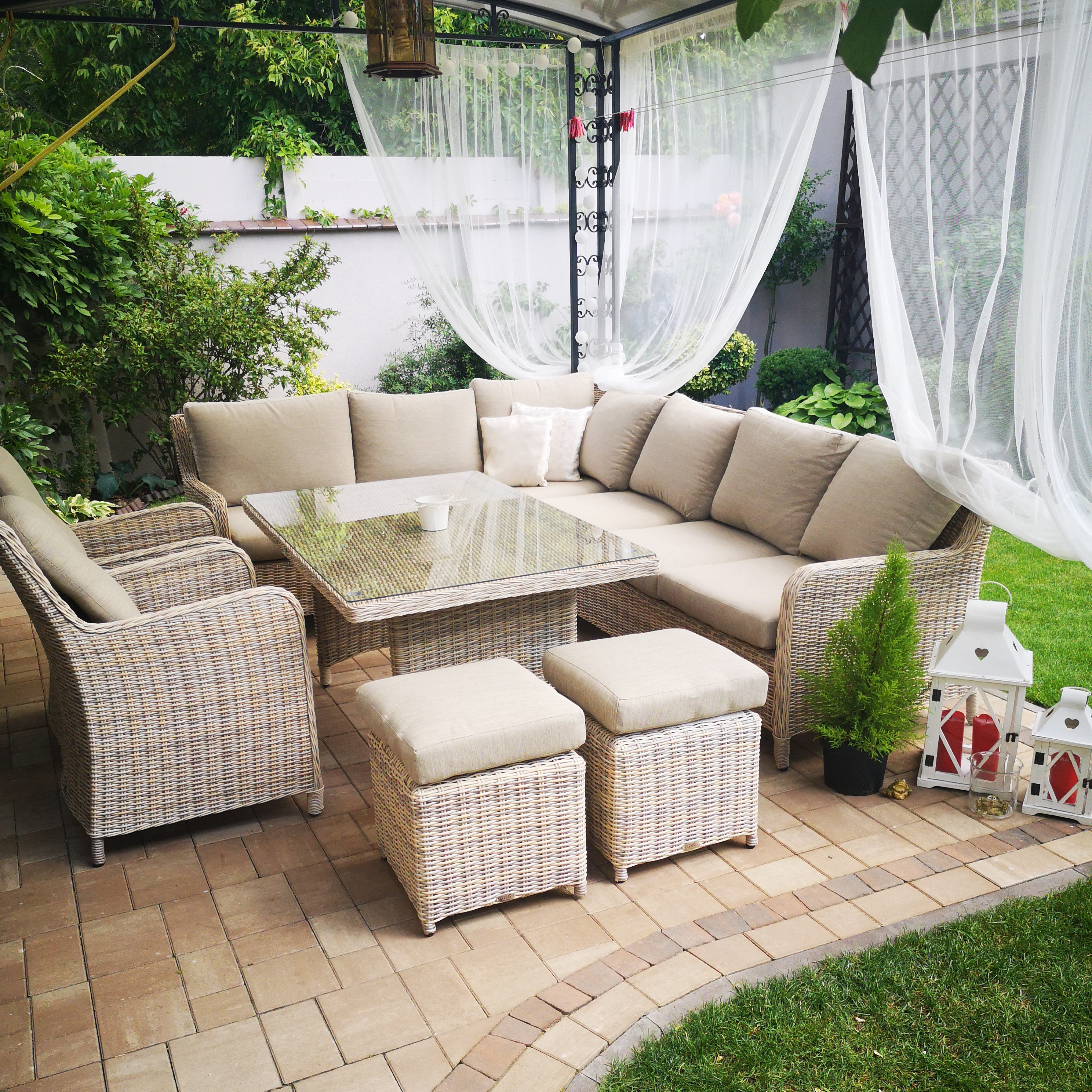 Ratanový zahradní set Bjørkka Maryland Beige fotografie realizace 1