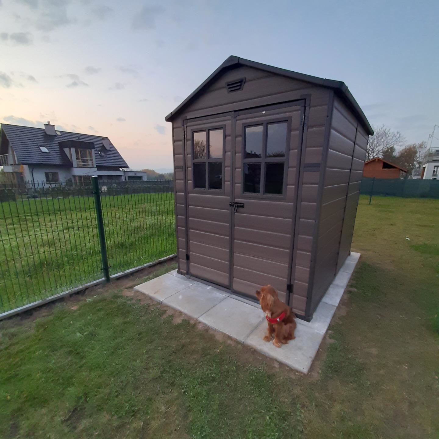 Zahradní domek Keter MANOR 6x5 DD – tmavě šedý fotografie realizace 2