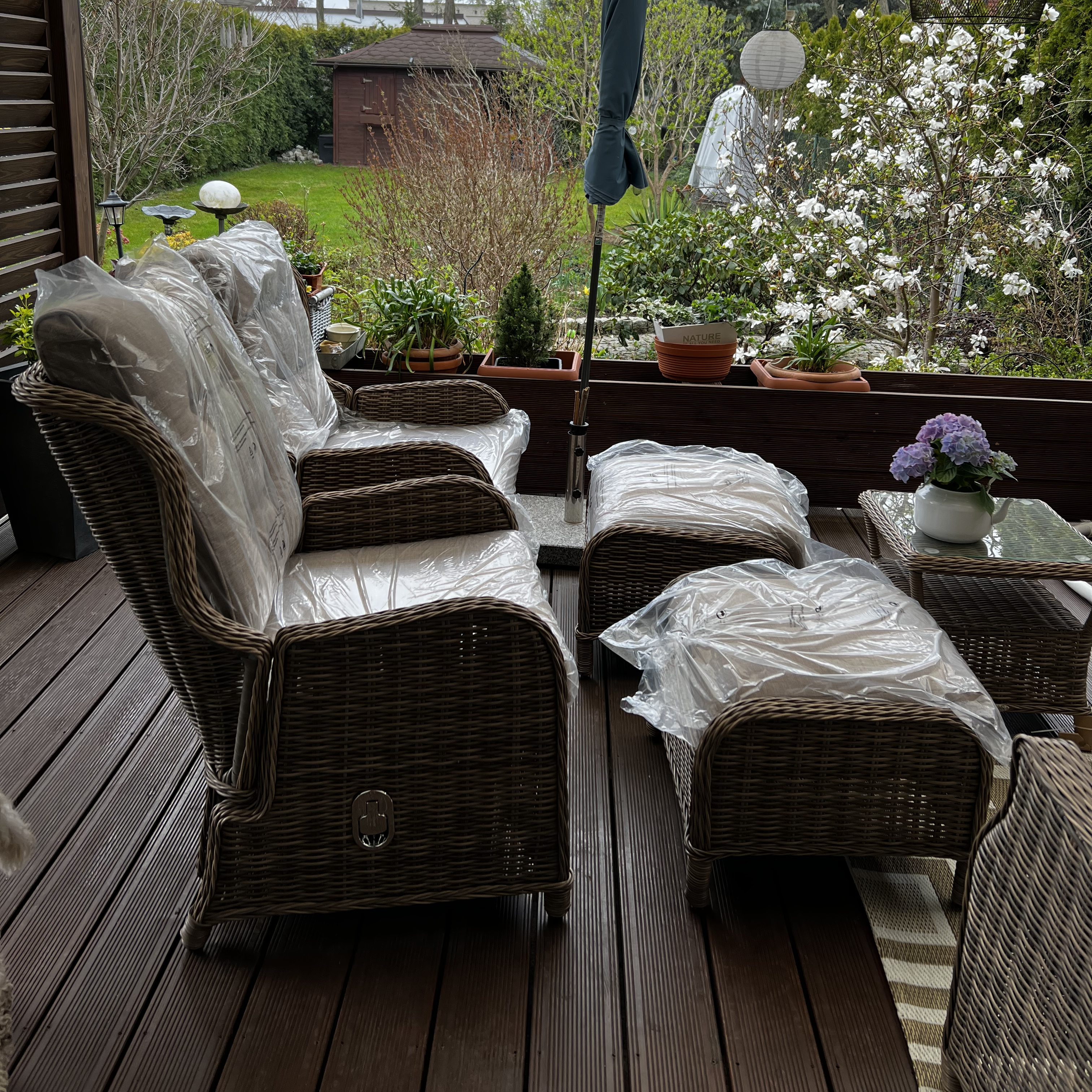 Zahradní set Bjørkka SIENNA DUO PREMIUM hnědý fotografie realizace 2