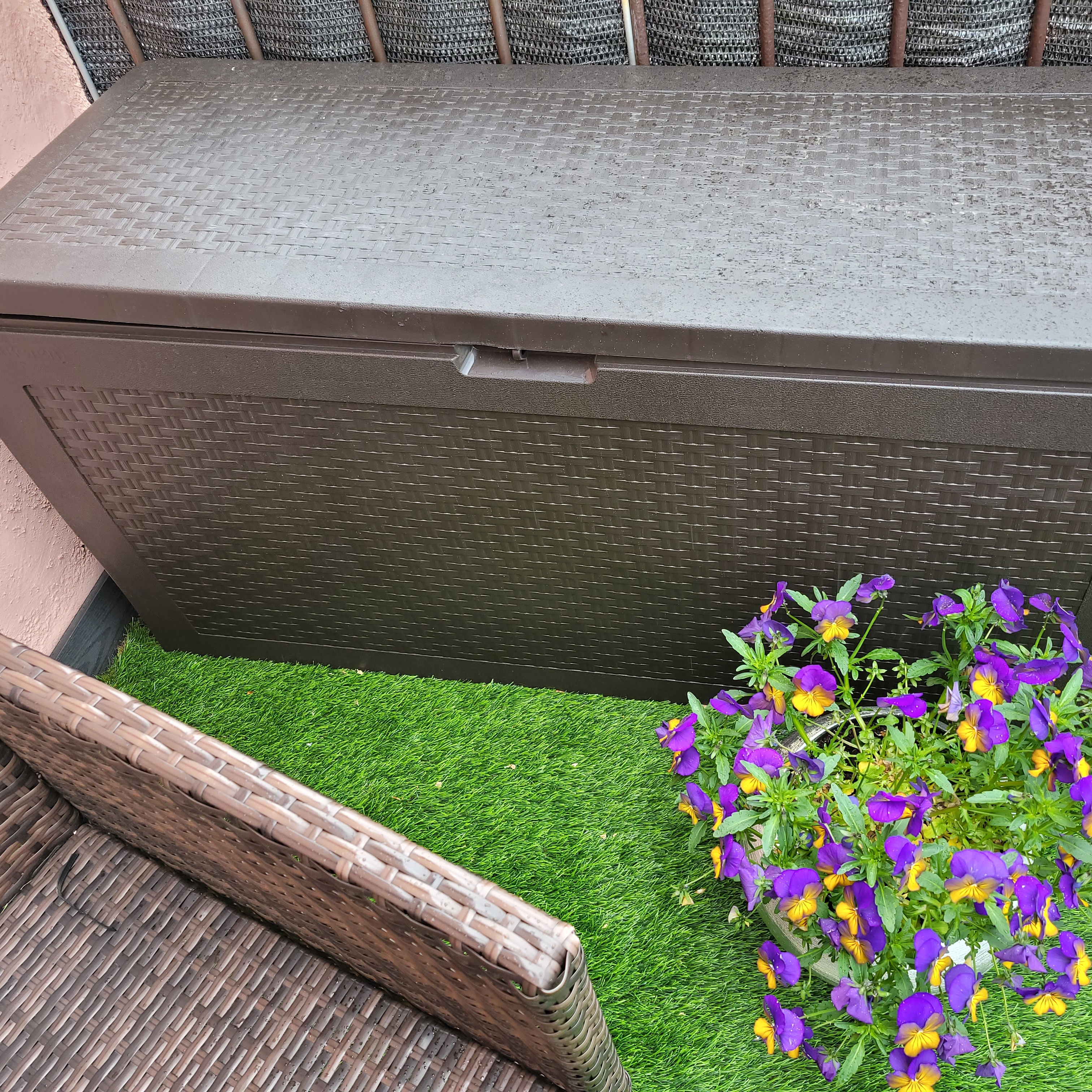 Zahradní úložný box Keter Samoa Rattan 270 l hnědý fotografie realizace 1
