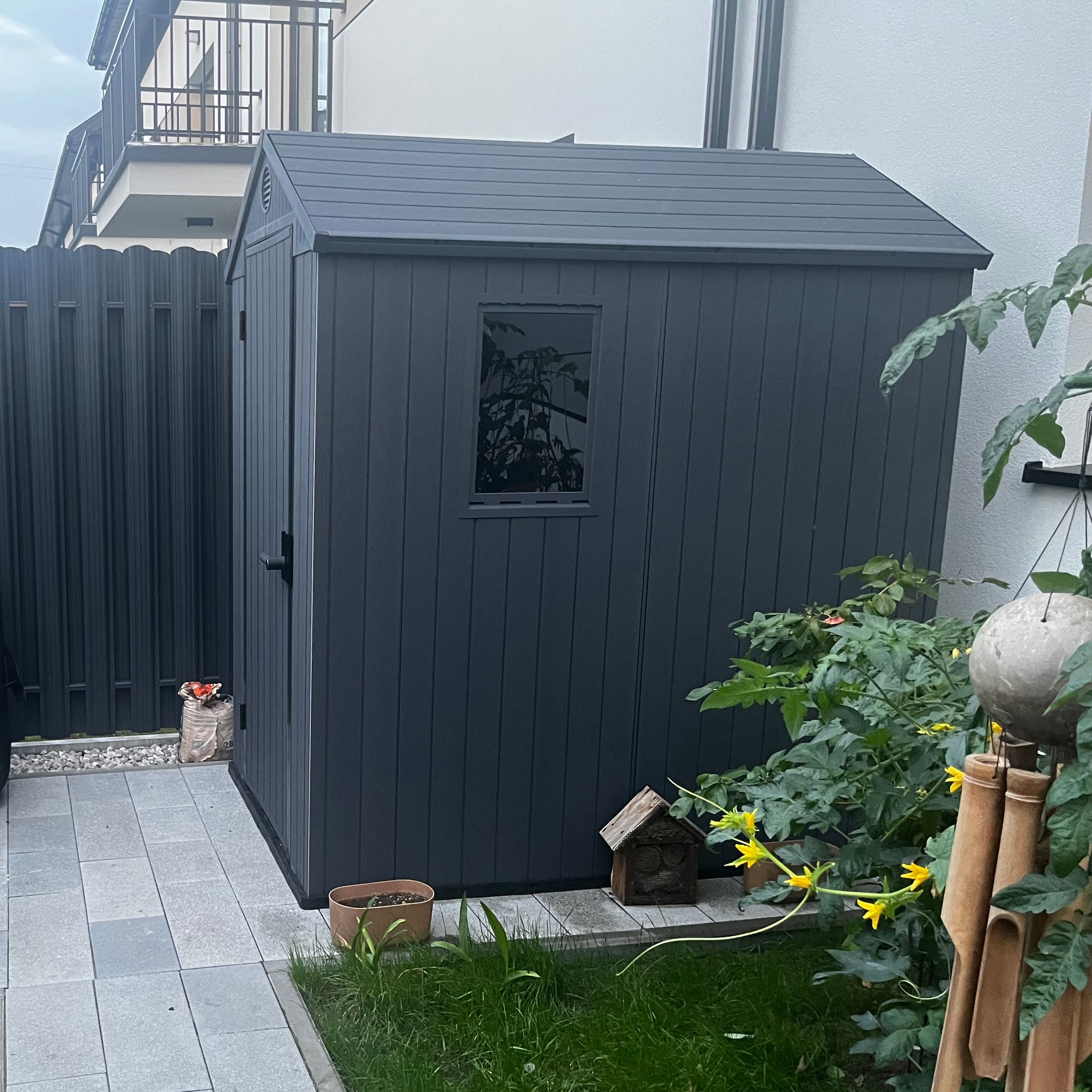 Zahradní domek Keter Darwin 4x6 grafit fotografie realizace 5