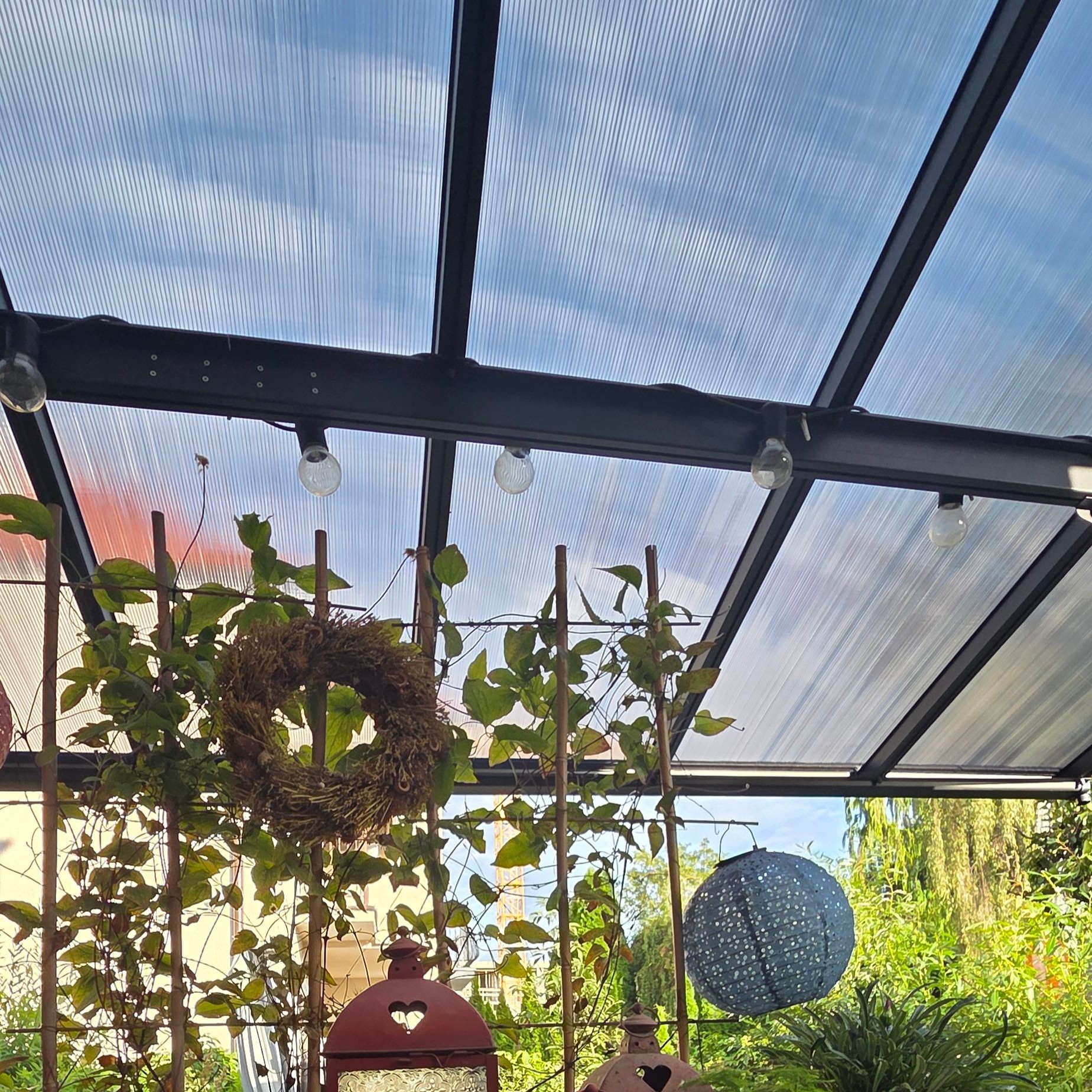 Hliníková pergola Hardmaister Atlanta 4,4x3 m šedá fotografie realizace 2