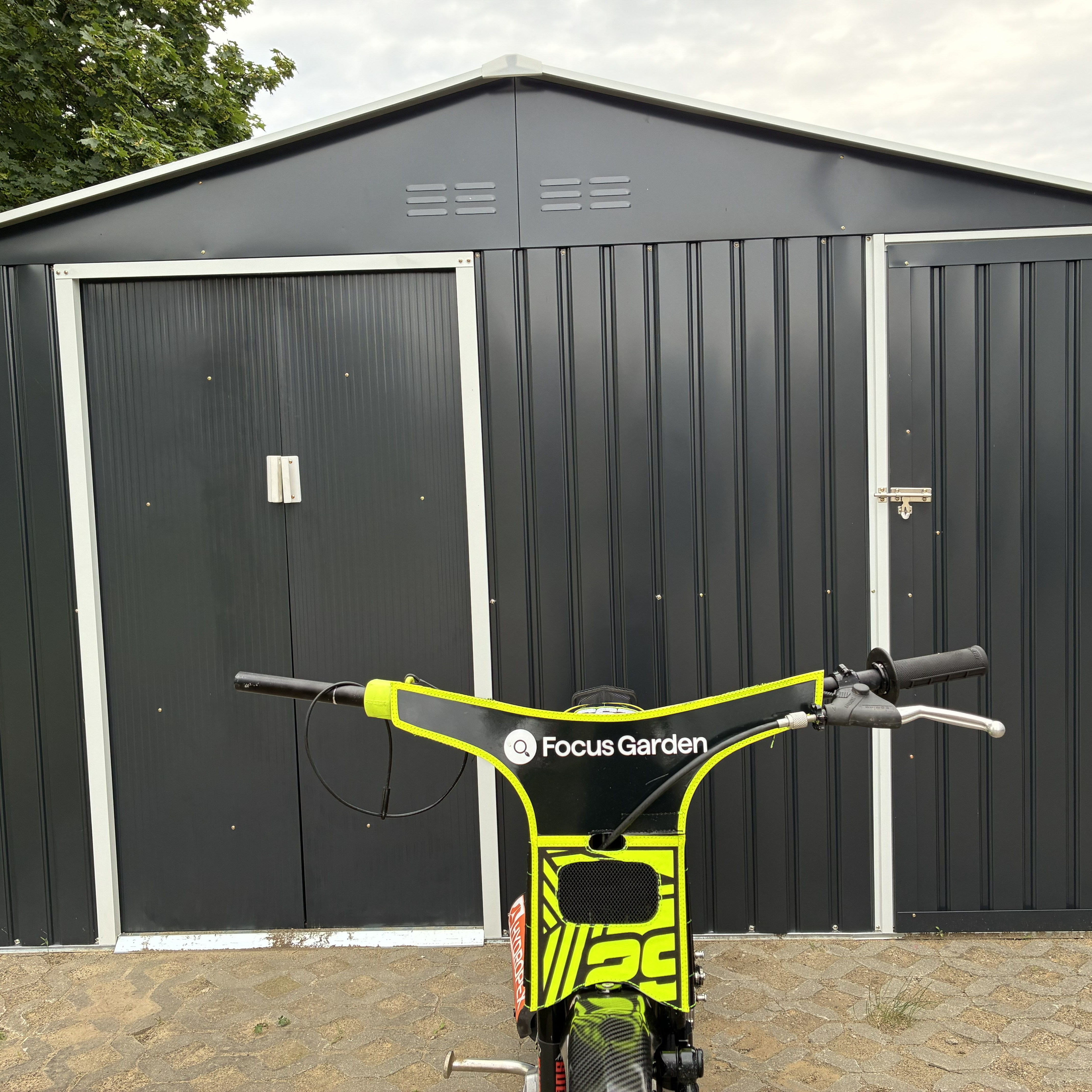 Kovový zahradní domek Hardmaister FALCON 340x194 cm fotografie realizace 12