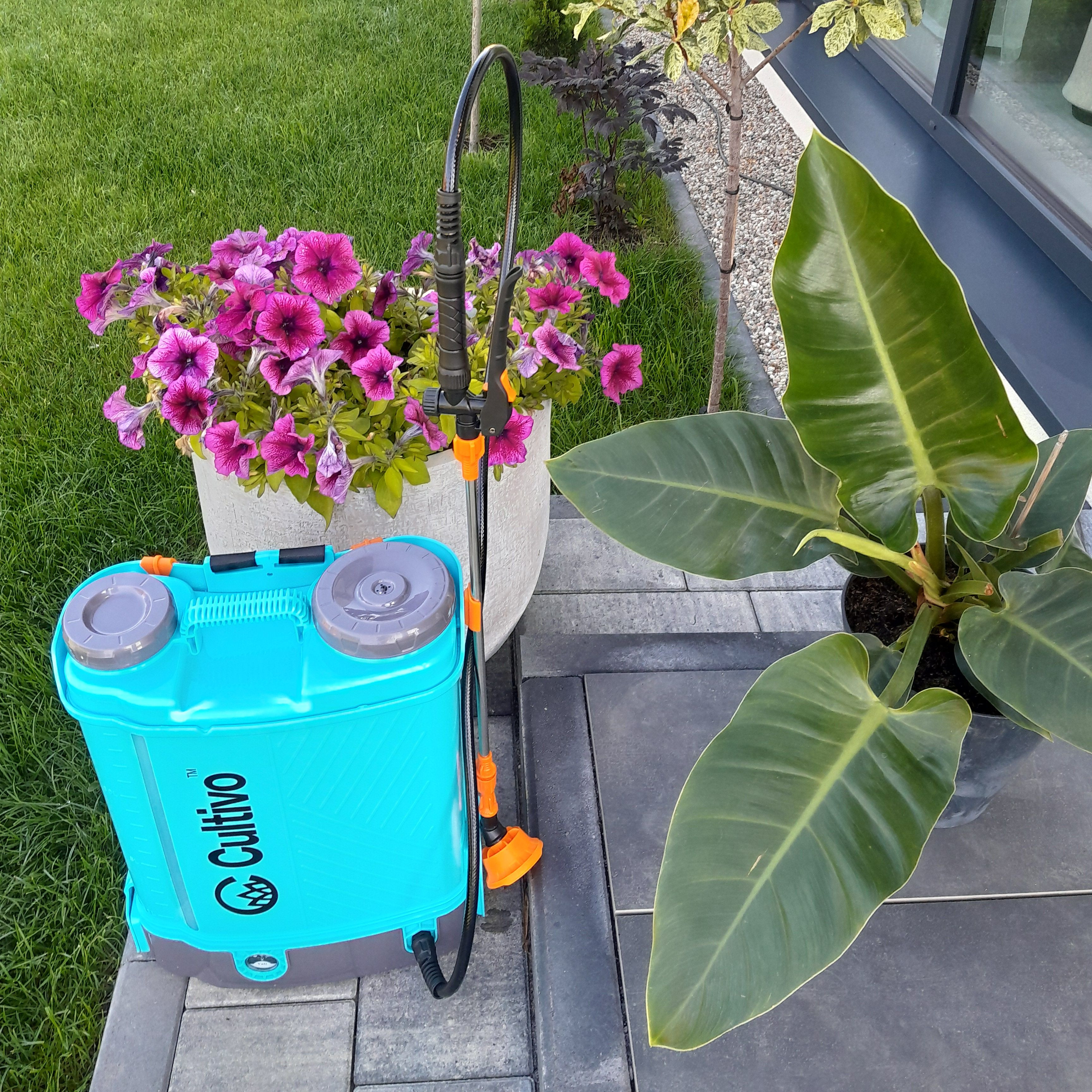 Akumulátorový postřikovač Cultivo 16 l s krytem fotografie realizace 7