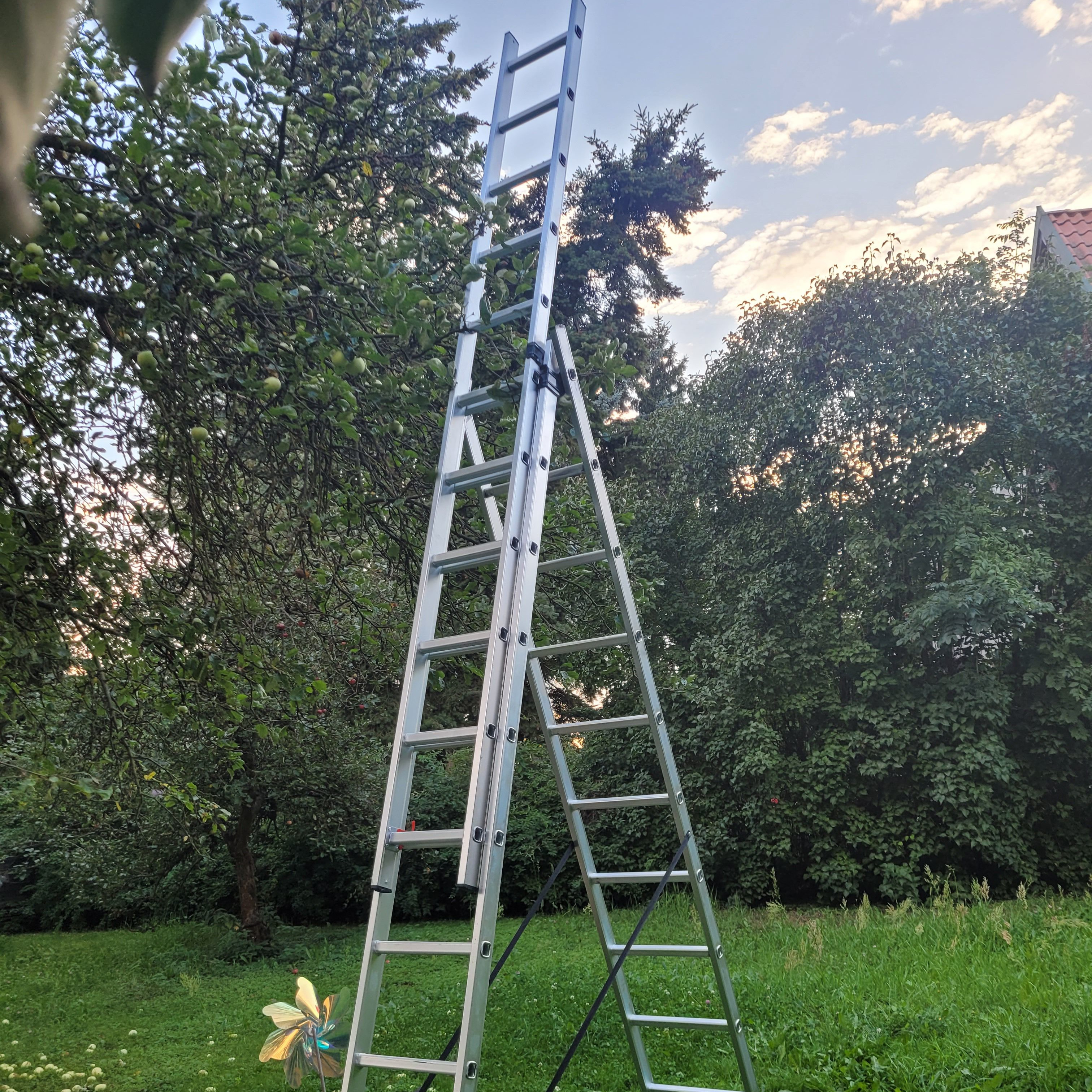 Hliníkový žebřík Hardmaister Solid Maxi 3x11 fotografie realizace 1