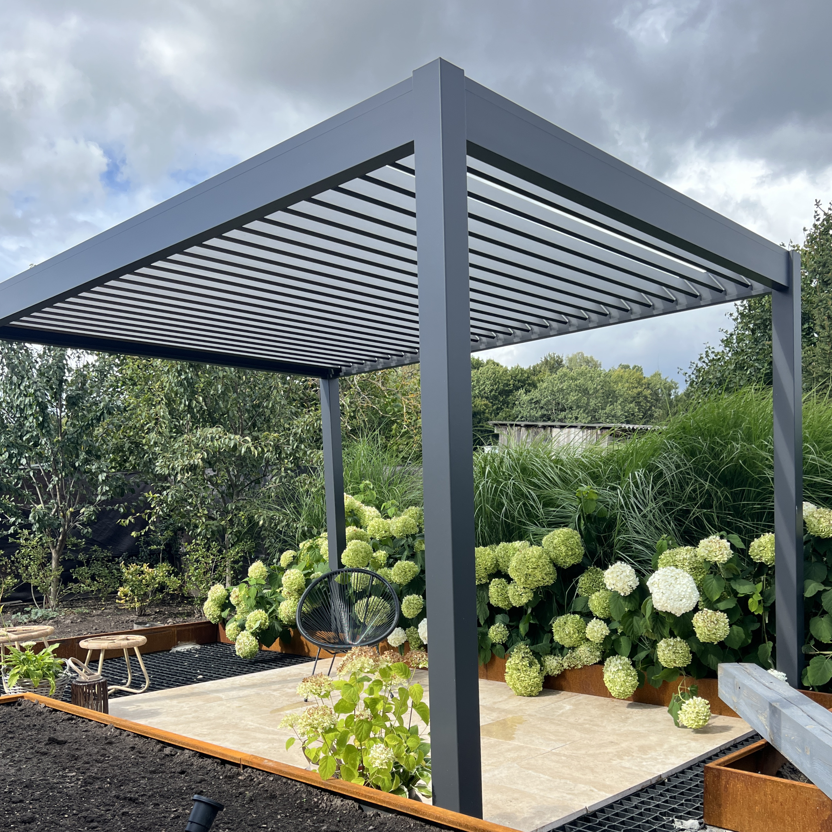 Hliníková pergola Gutroof ELEGANCE 3x4 m antracit fotografie realizace 6