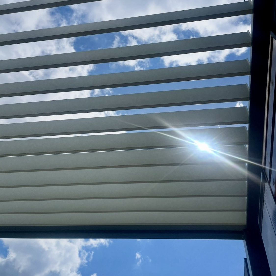 Hliníková pergola Gutroof ELEGANCE 3x4 m antracit fotografie realizace 3