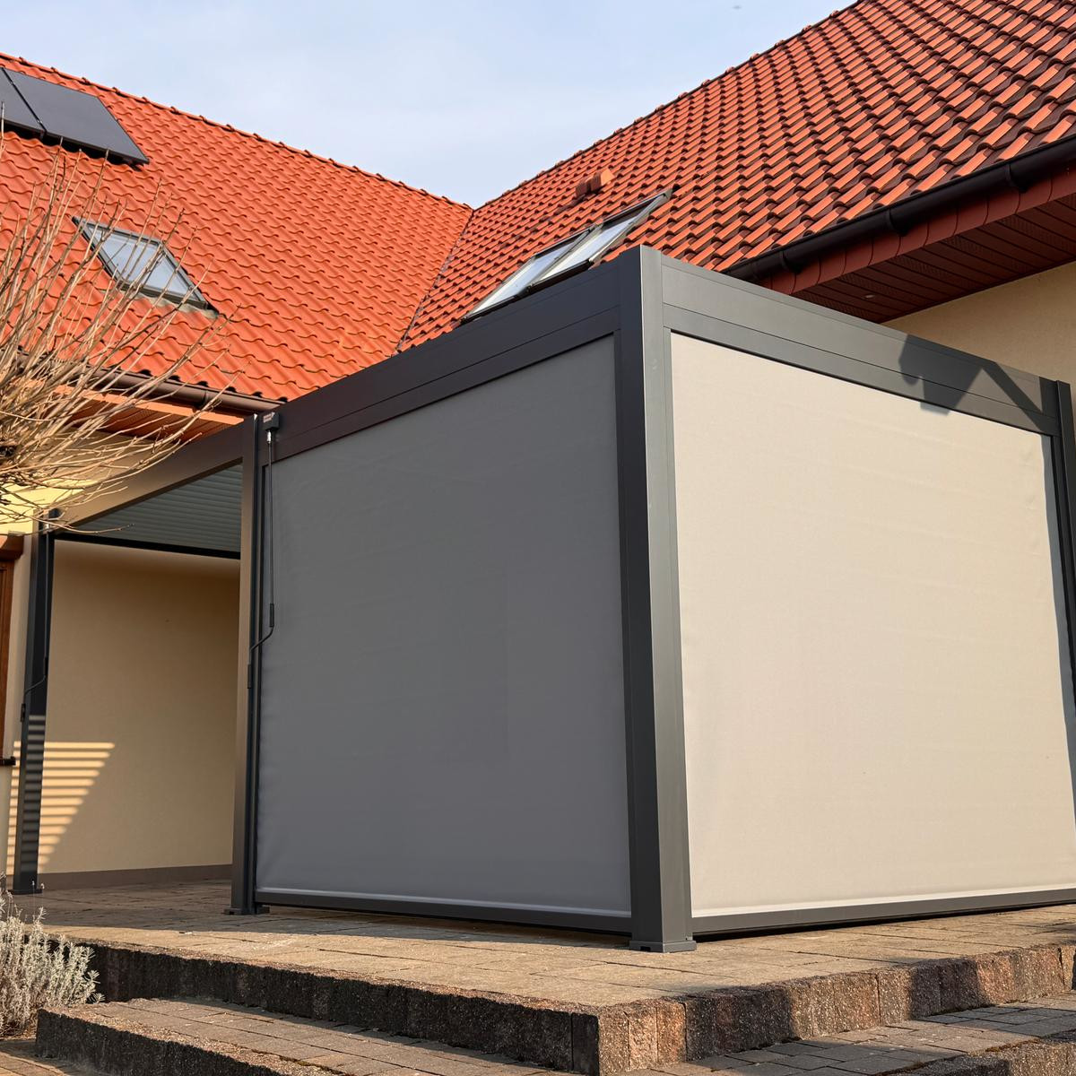 Hliníková bioklimatická pergola Gutroof ELEGANCE 3x6 m fotografie realizace 9