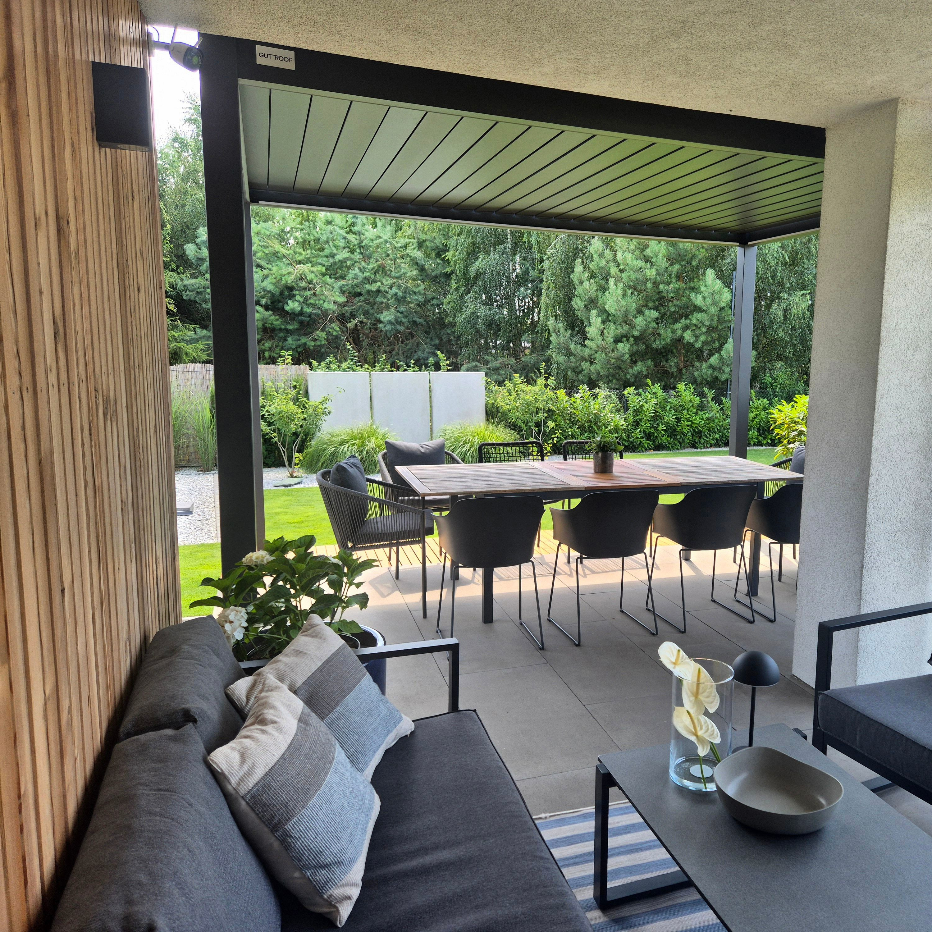Hliníková pergola Gutroof ELEGANCE AUTOMATIC 3x4 m s LED fotografie realizace 3