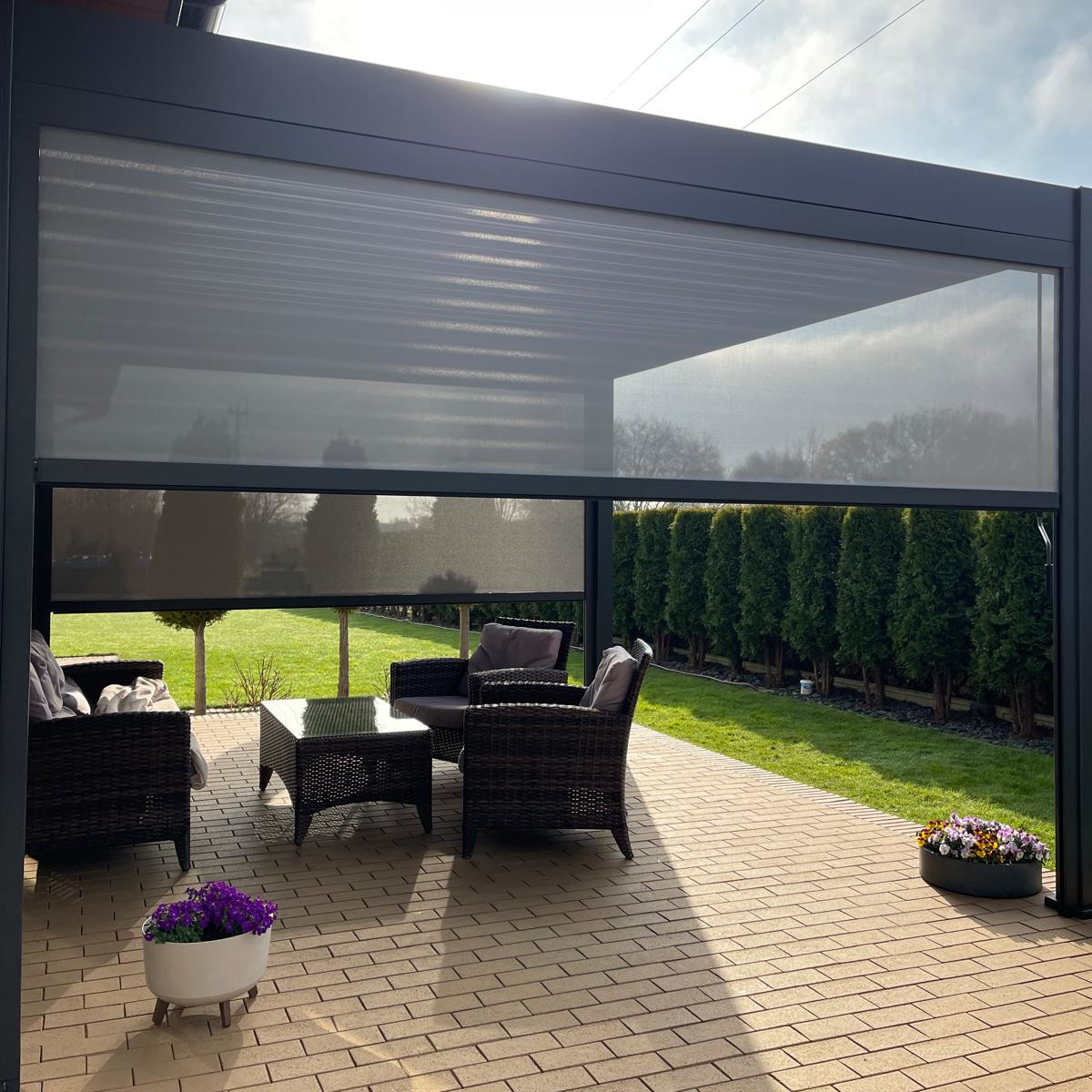 Hliníková pergola Gutroof DELUXE 3,6x4 m antracit fotografie realizace 3
