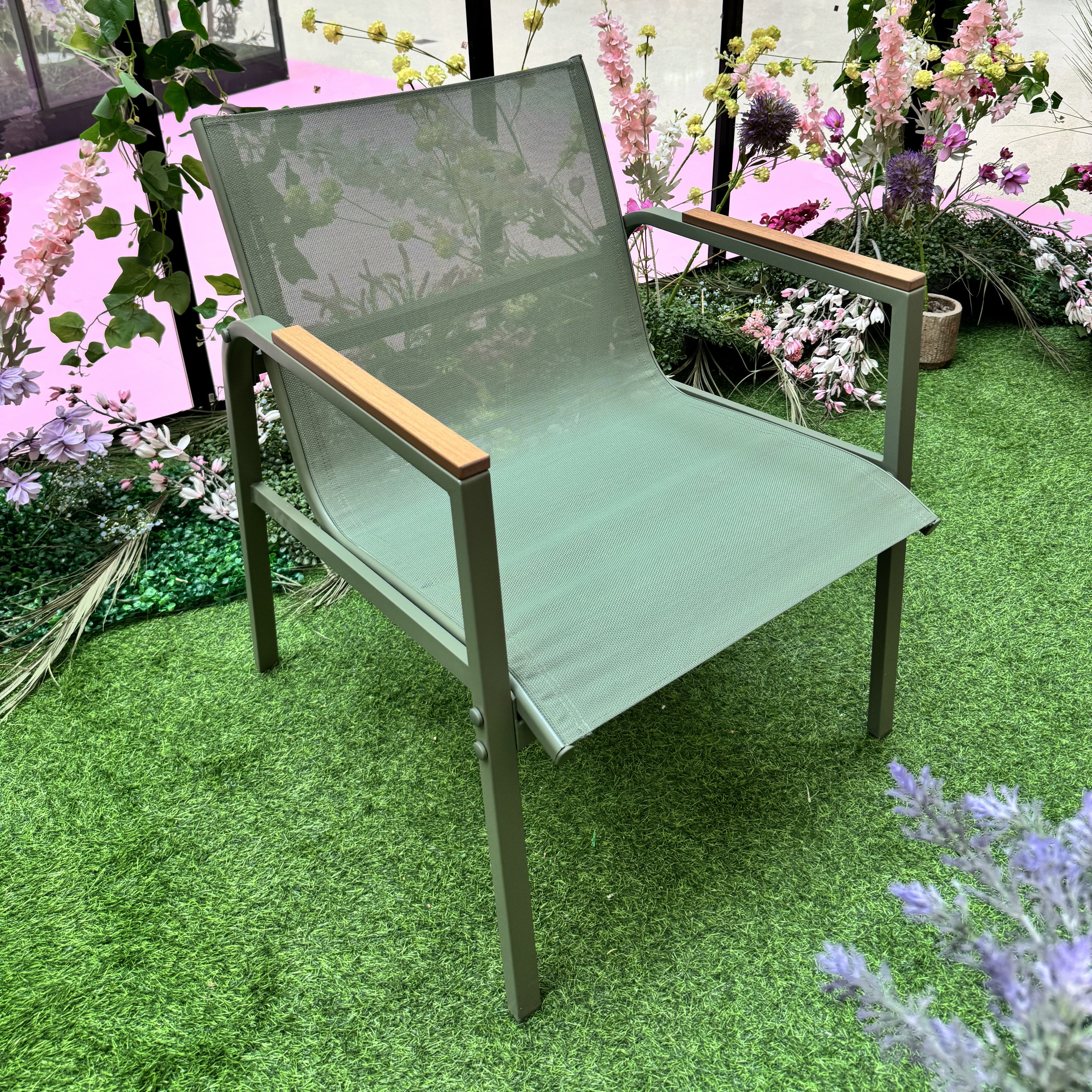 Zahradní kovová sestava Bjørkka MANGO CAFFE Green fotografie realizace 2