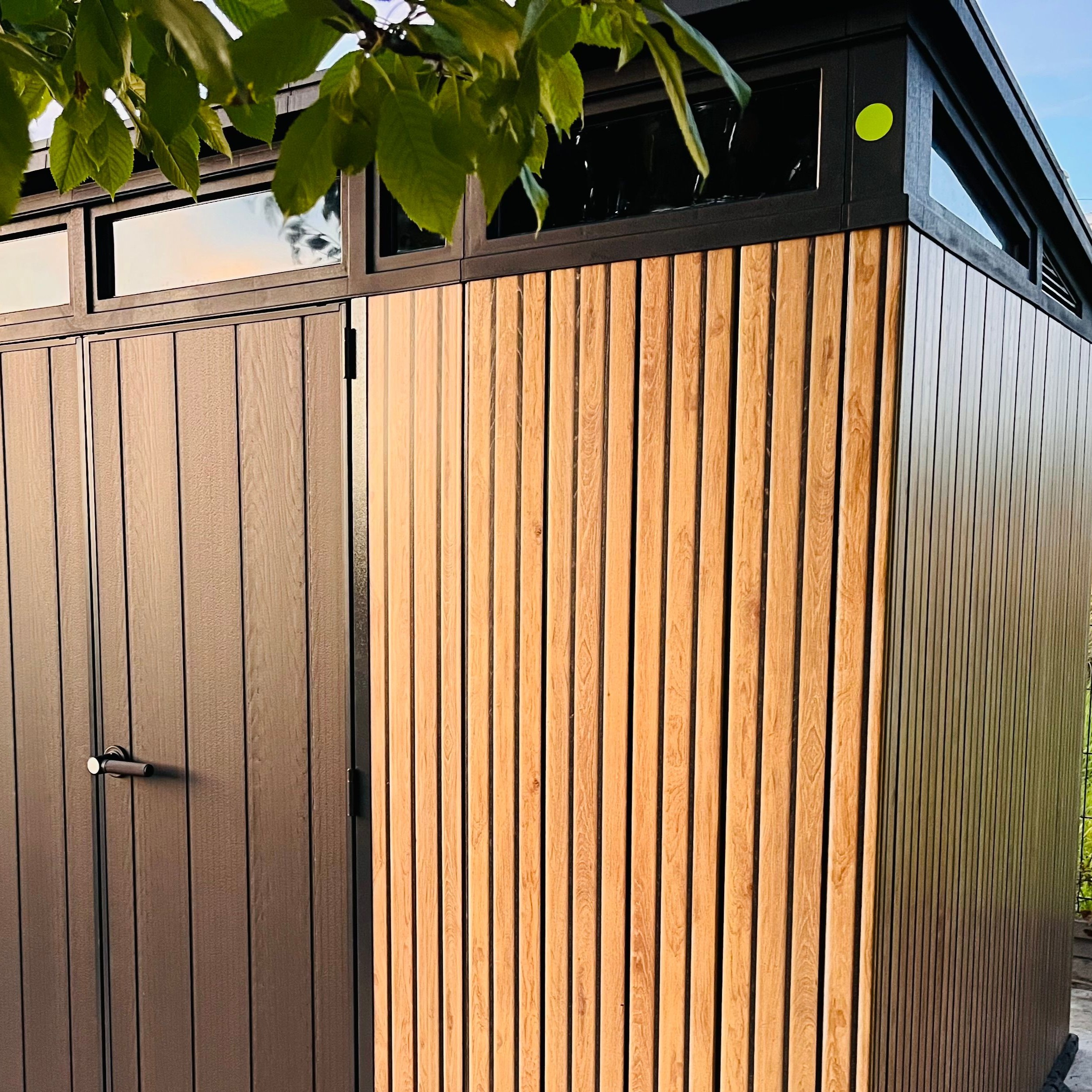 Zahradní domek PENTHOUSE 9x7 Brown Signature Collection - Keter fotografie realizace 5