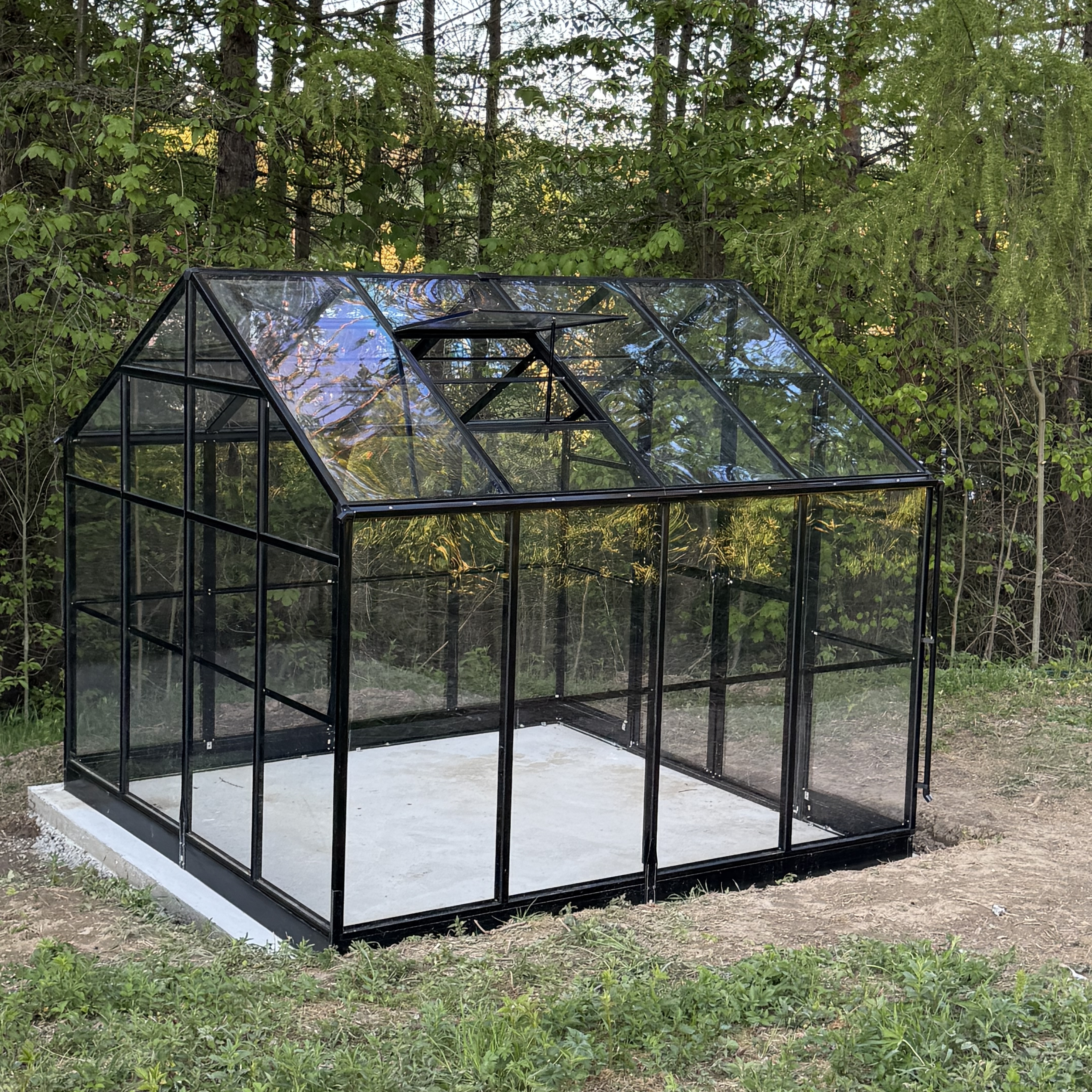 Skleník z polykarbonátu PREMIUM Solid PC 278x278cm Black - Cultivo fotografie realizace 5