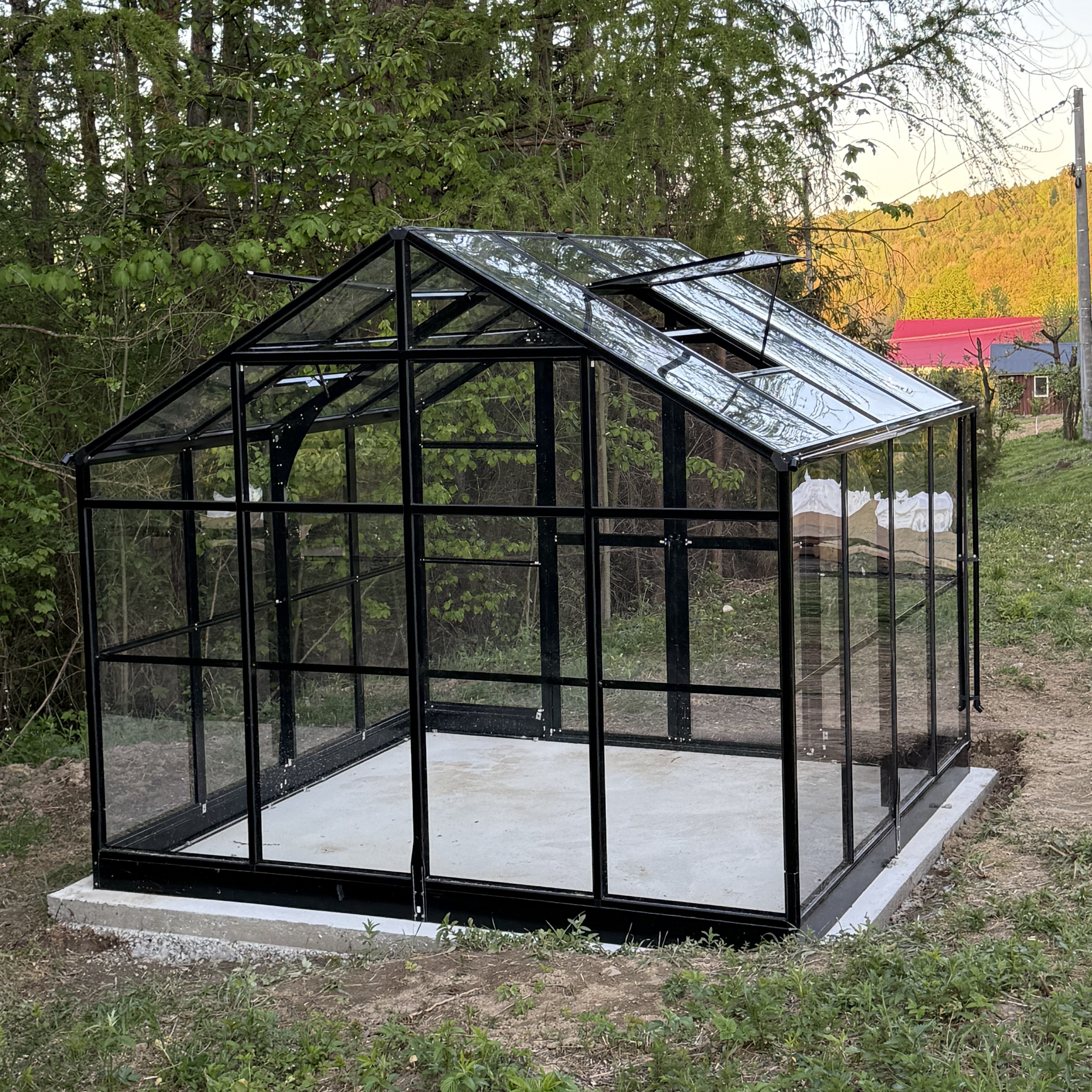 Skleník z polykarbonátu PREMIUM Solid PC 278x278cm Black - Cultivo fotografie realizace 10