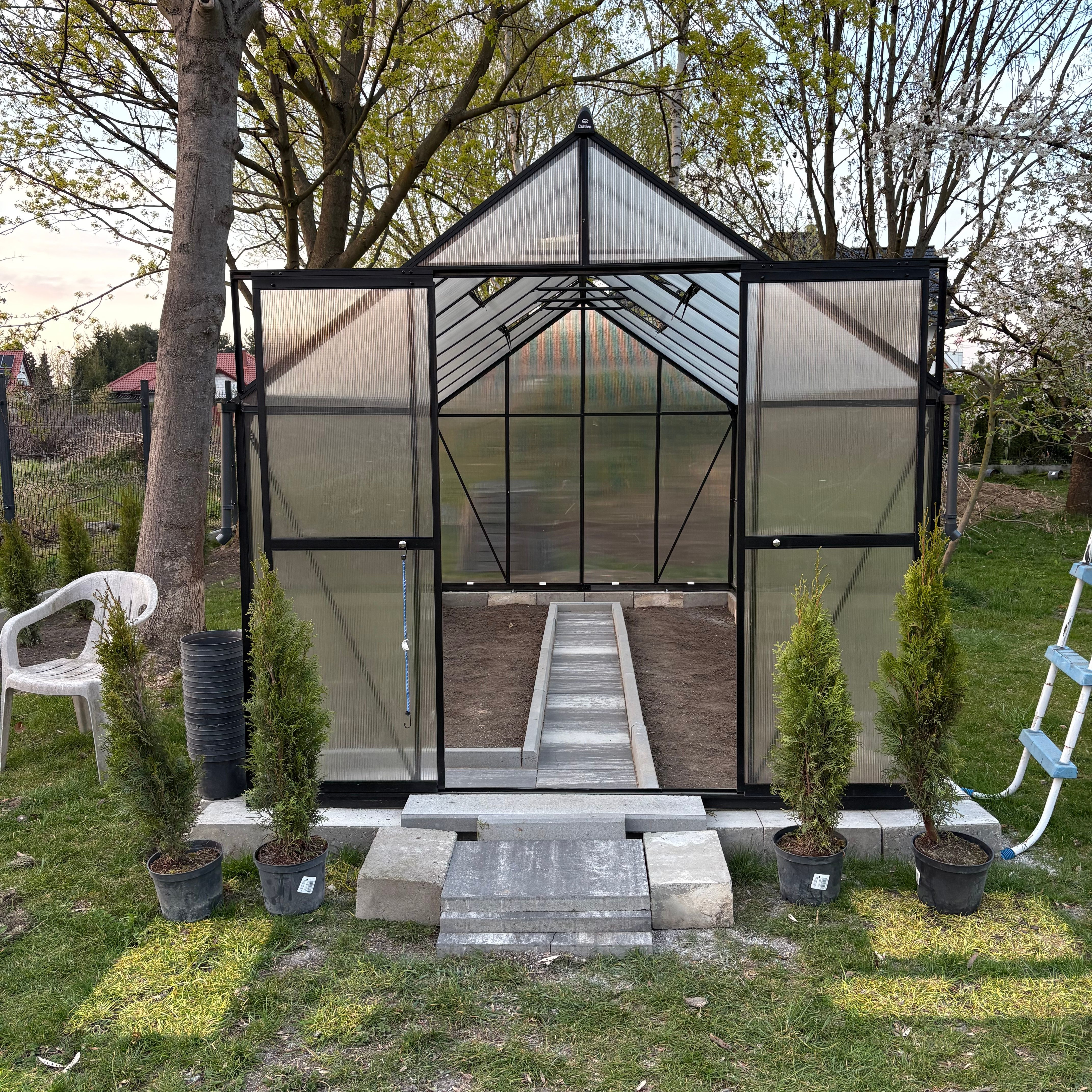 Polykarbonátový skleník Cultivo Slide-In 244x490 cm černý fotografie realizace 23