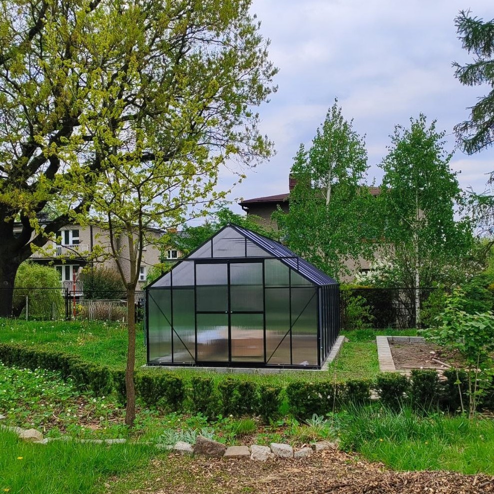 Polykarbonátový skleník Cultivo Slide-In 305x489 cm fotografie realizace 9