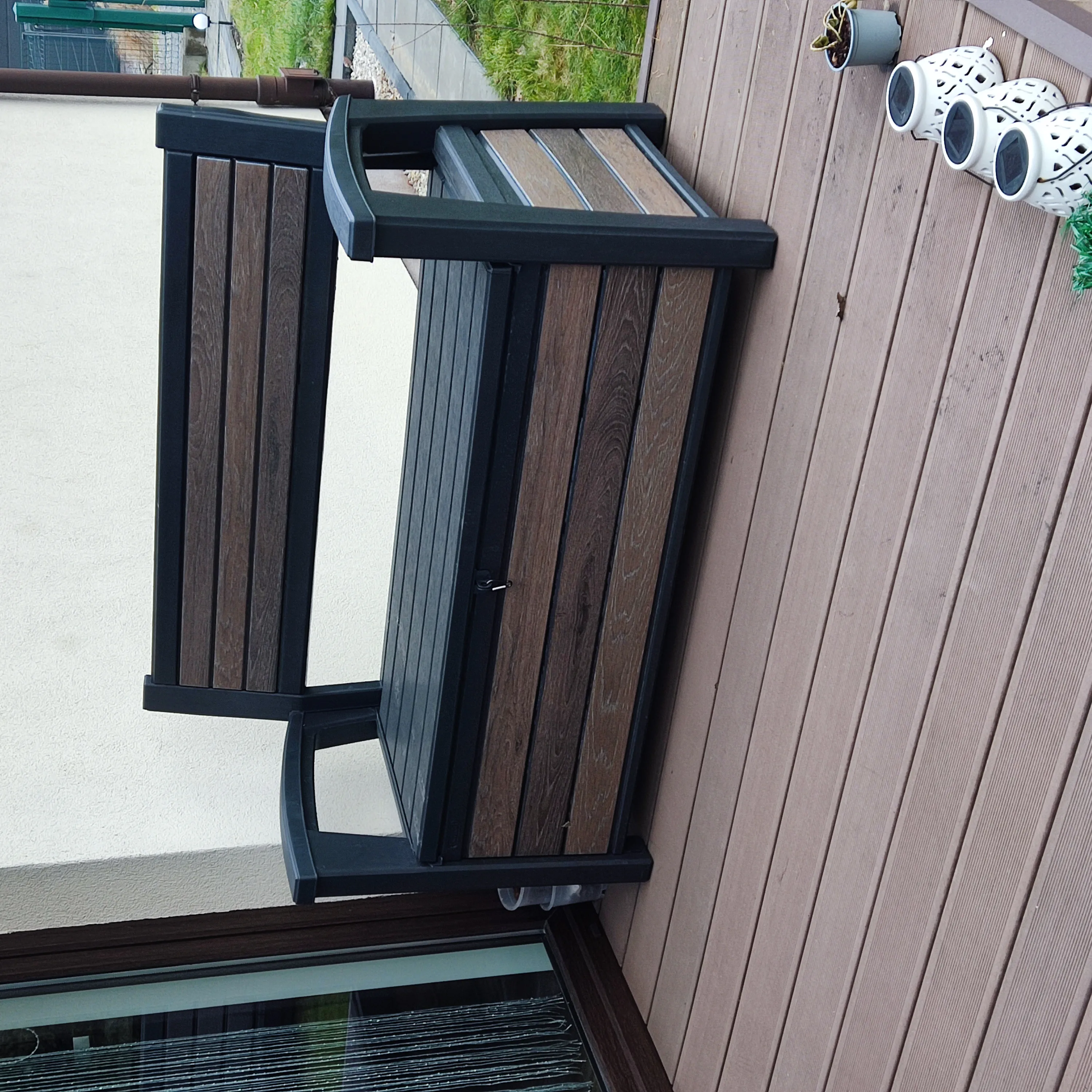 Zahradní úložný box s lavičkou Keter Deco 227 l fotografie realizace 1