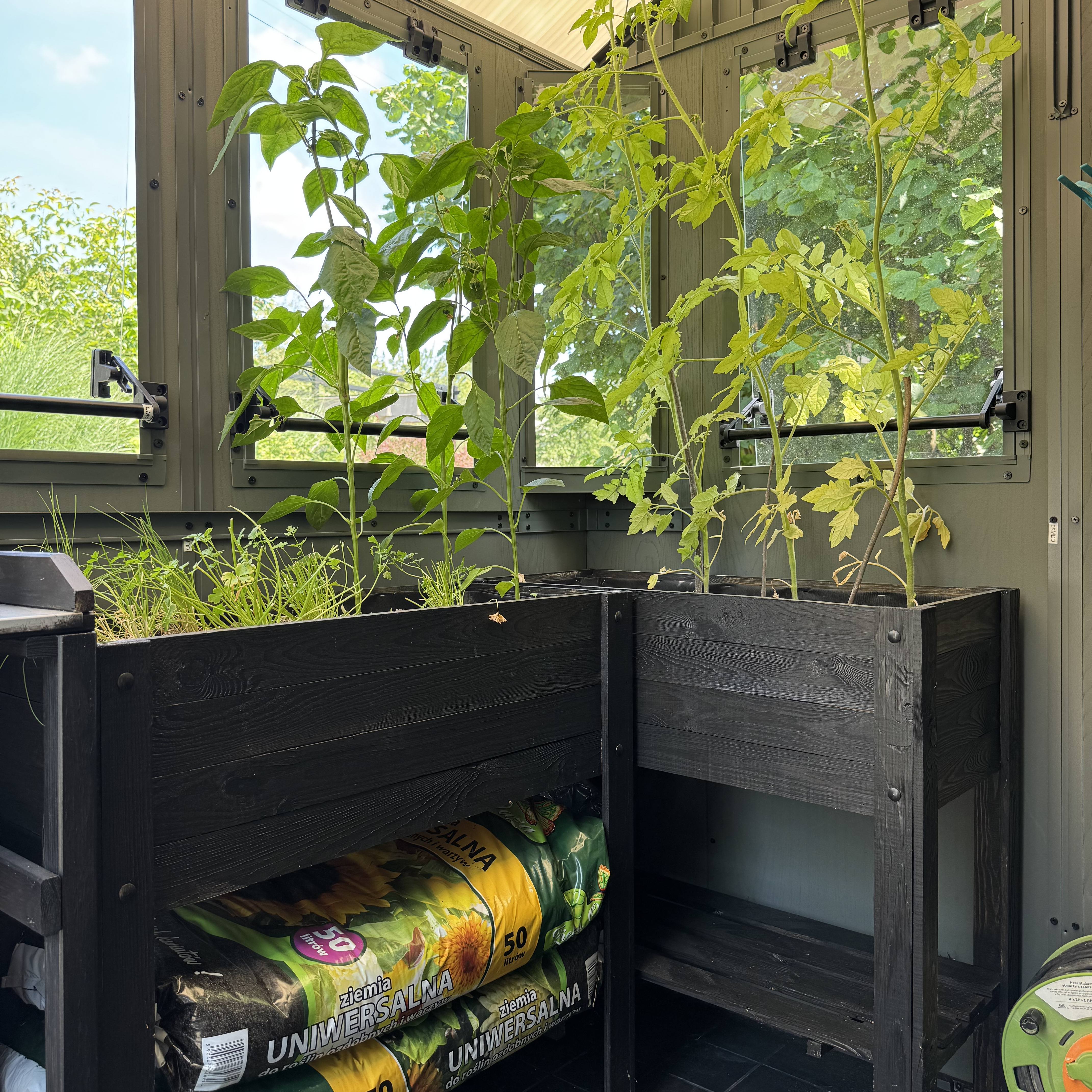 Zahradní domek se skleníkem Keter POTTING SHED 6x8 fotografie realizace 7