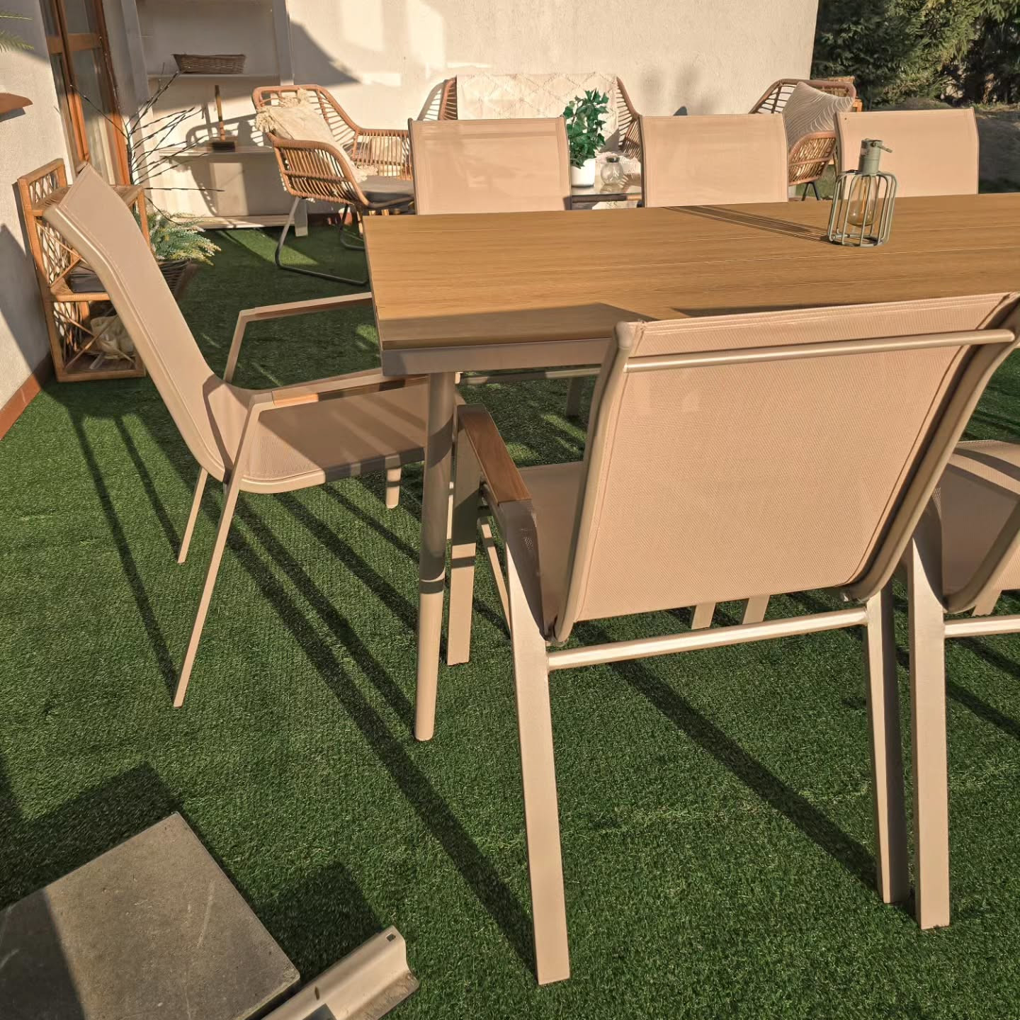 Jídelní zahradní set NOVA DINING 8+1 Taupe - Bjørkka fotografie realizace 6