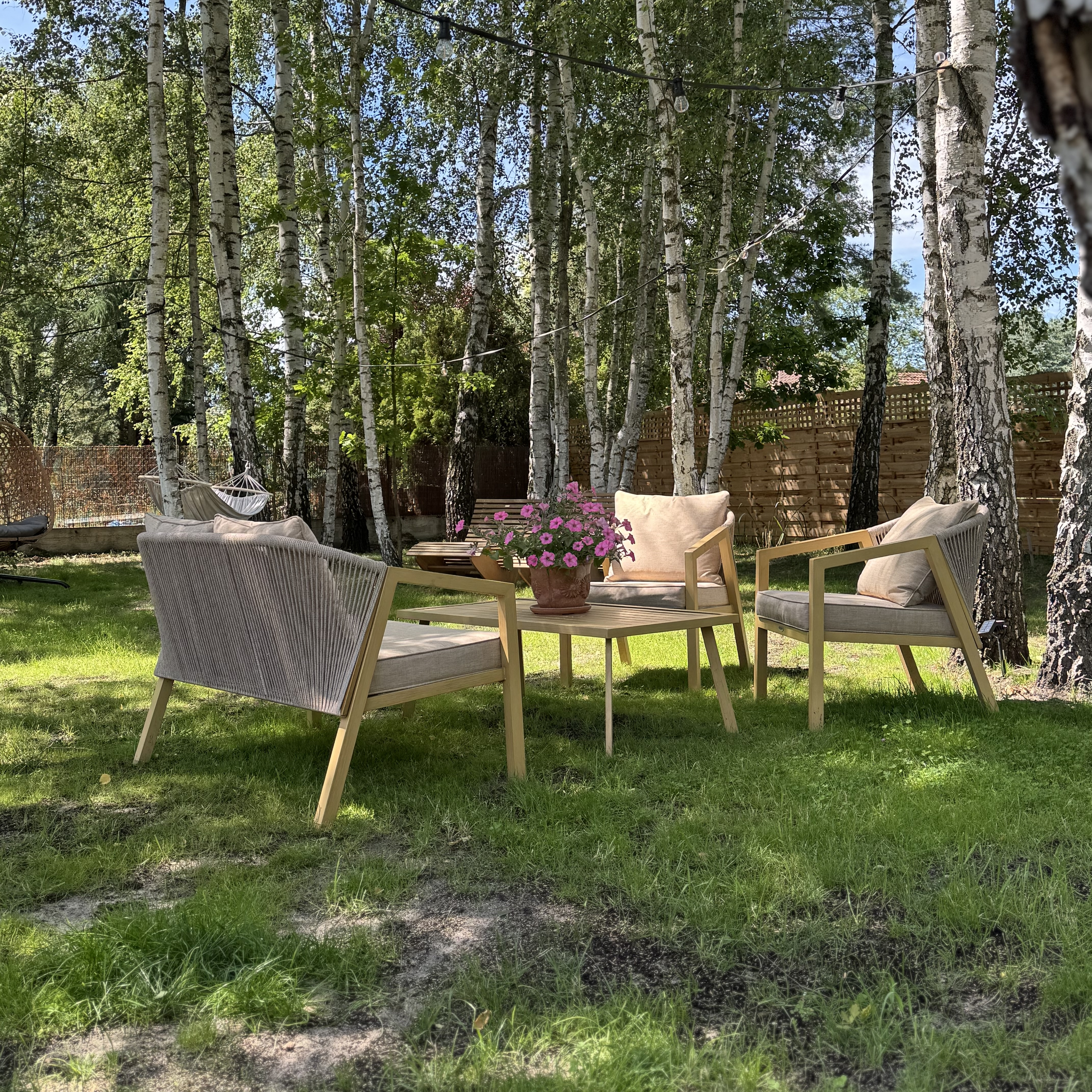 Terasaová sestava LOARA CAFFE WOOD LOOK - Bjørkka fotografie realizace 2